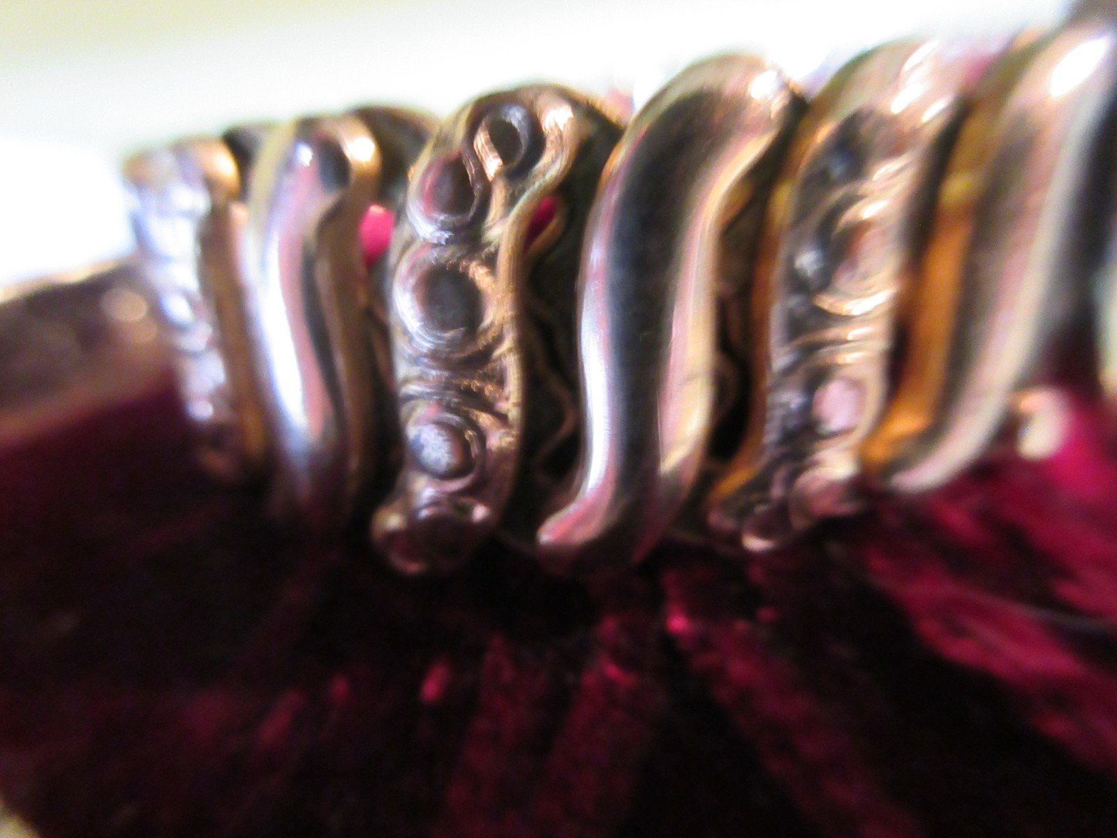 Vintage 1940″s WW11 Sweetheart Expansion Bracelet Victoria Gold Filled w/Box