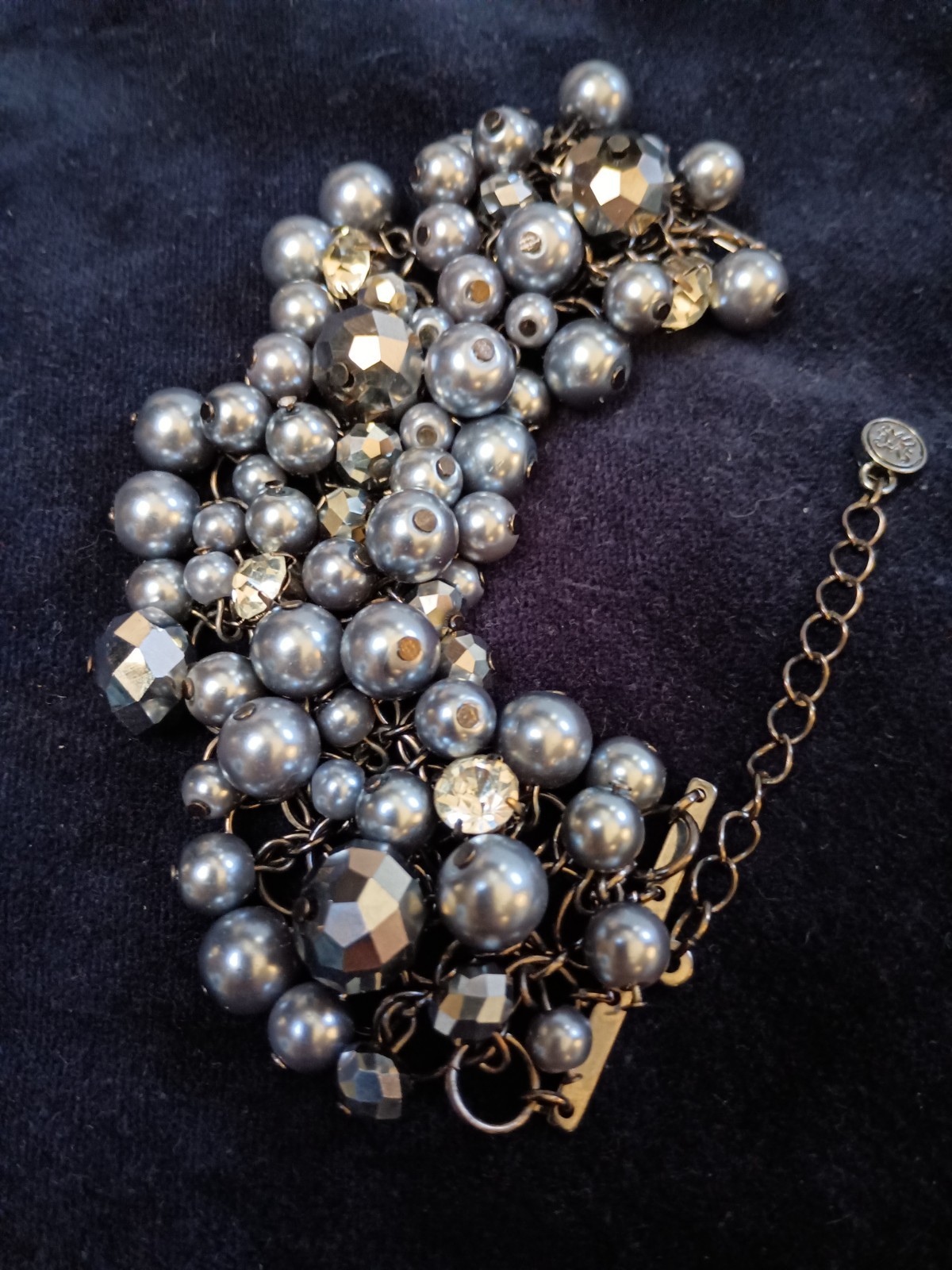 Vintage Premier Designs Signed Crown Tag Gunmetal Gray Pearl Cluster Bracelet Ve