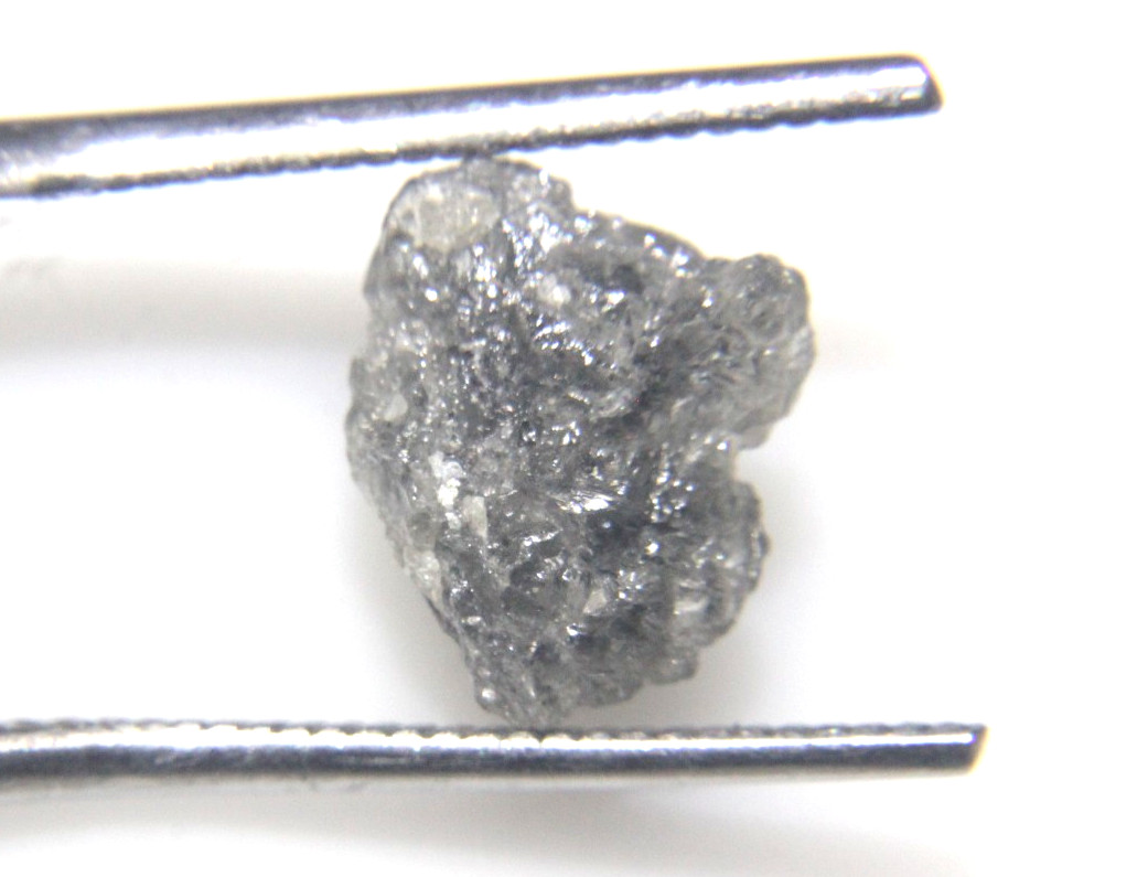 3.90CTS/1 PIECE RAW UNCUT GREY FLAT ROUGH DIAMOND 11.09×10.04×4.55 MM