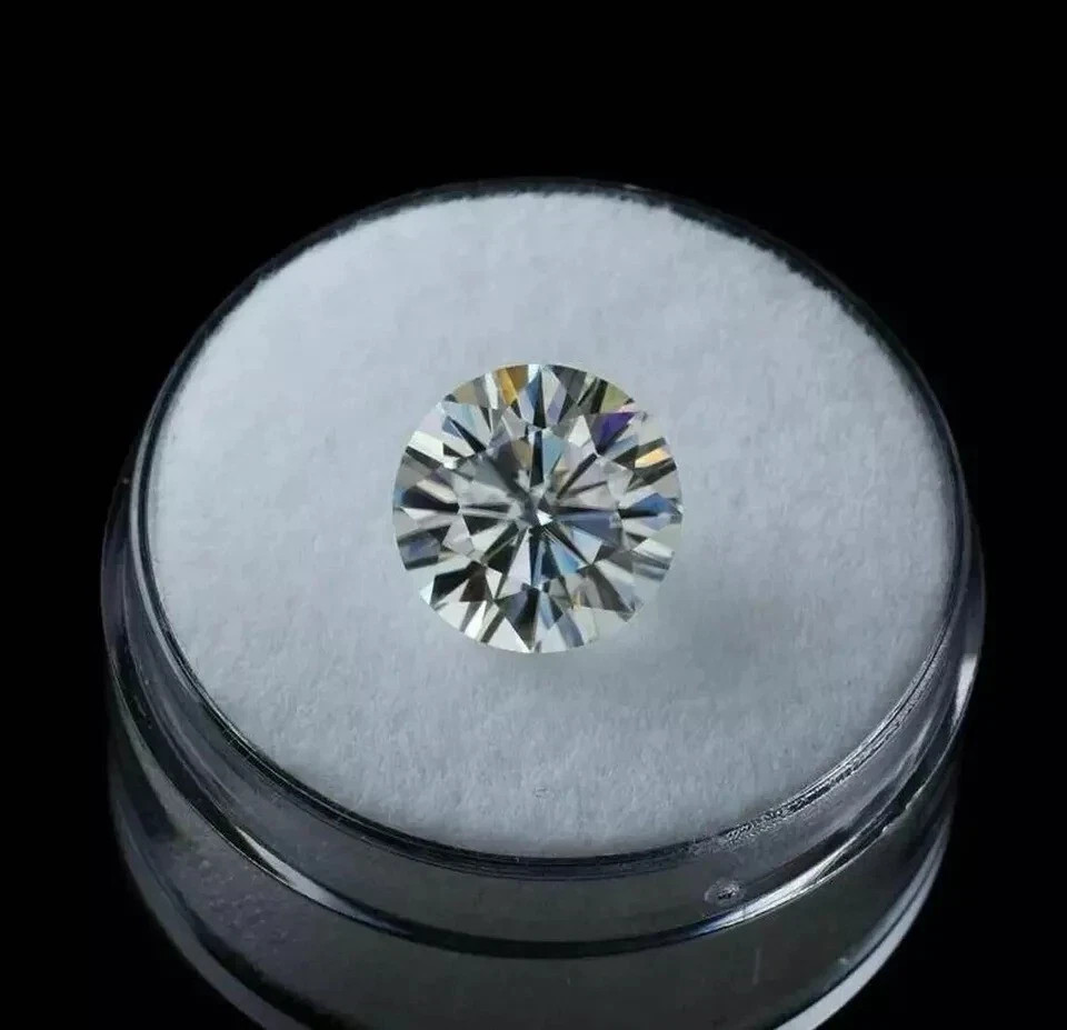Lab-Grown 3.00 Ct CVD Diamond 9.50 mm Round D, IF Clarity, Certified Diamond R33
