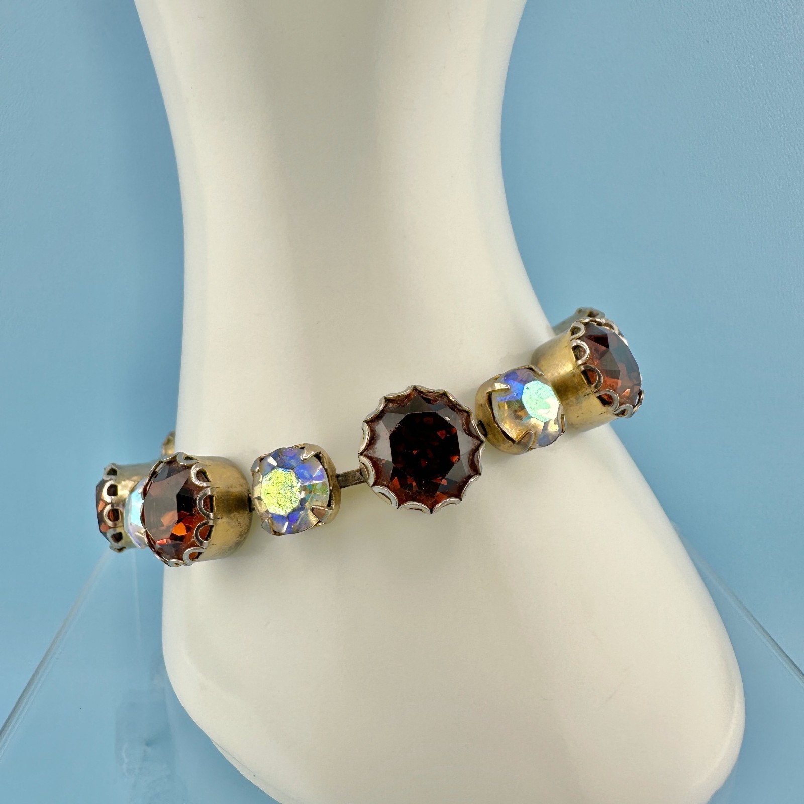 Vintage Rhinestone Bracelet Large Pronged Root Beer Color AB Stones 7″ Cup Chain