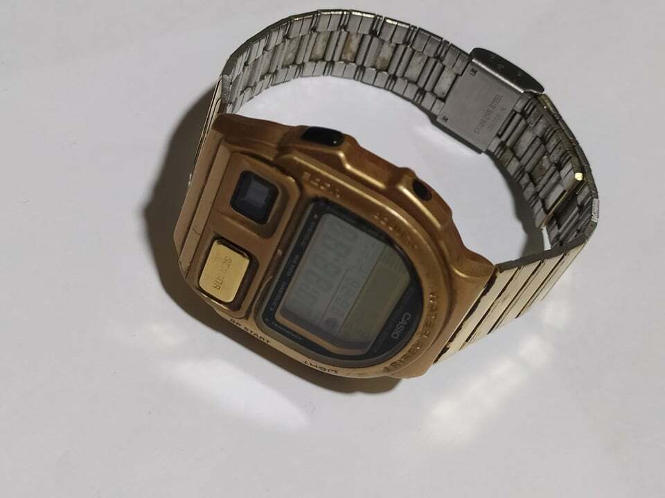 VINTAGE CASIO BP-100 Blood Pressure watch.vintage casio digital Working