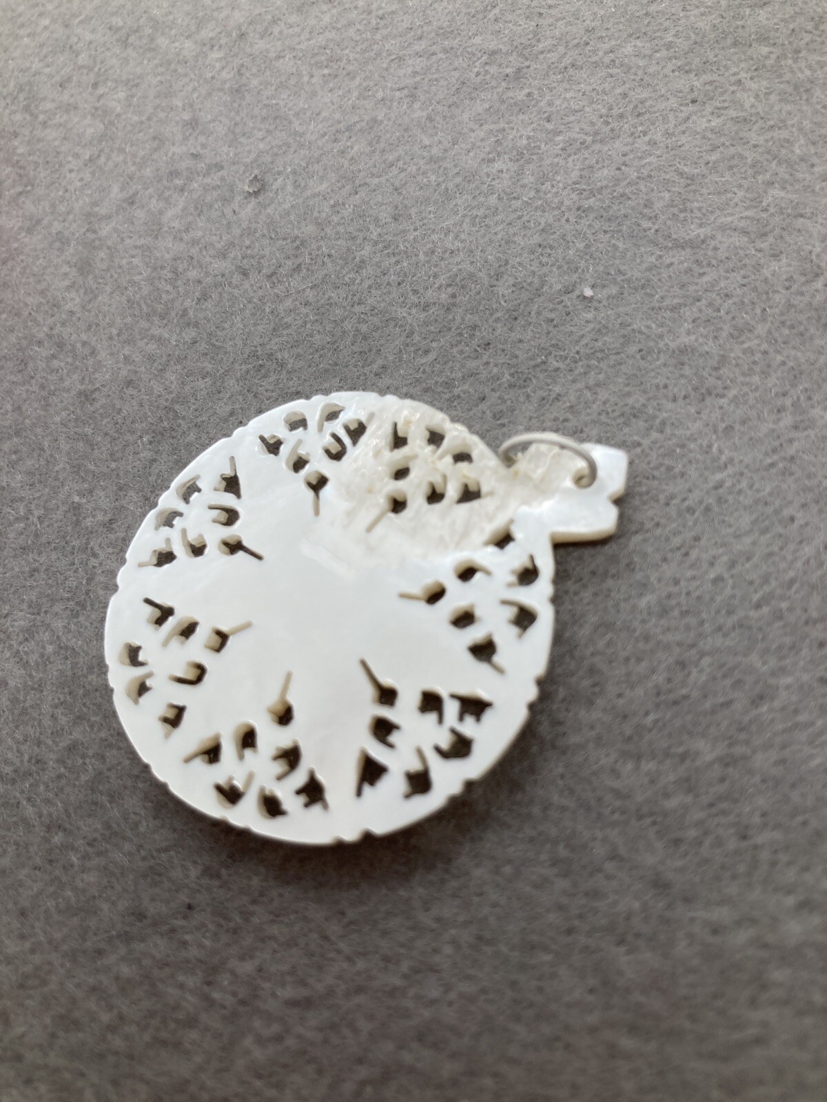 Mother Of Pearl Star Medallion Carved Shell Pendant 2342