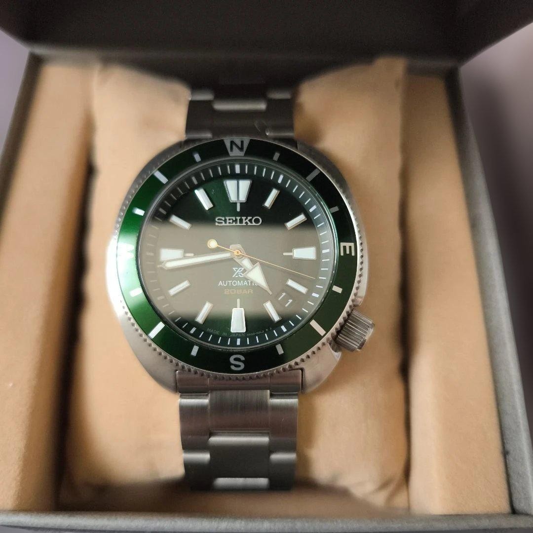 SEIKO Prospex Fieldmaster Automatic Green Dial Compass Bezel Sapphire Japan