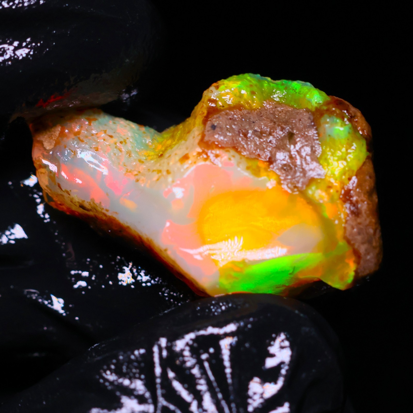 Natural Ethiopian Welo Opal Rough 14.65 Ct Gemstone – Bright Play of Color Fire