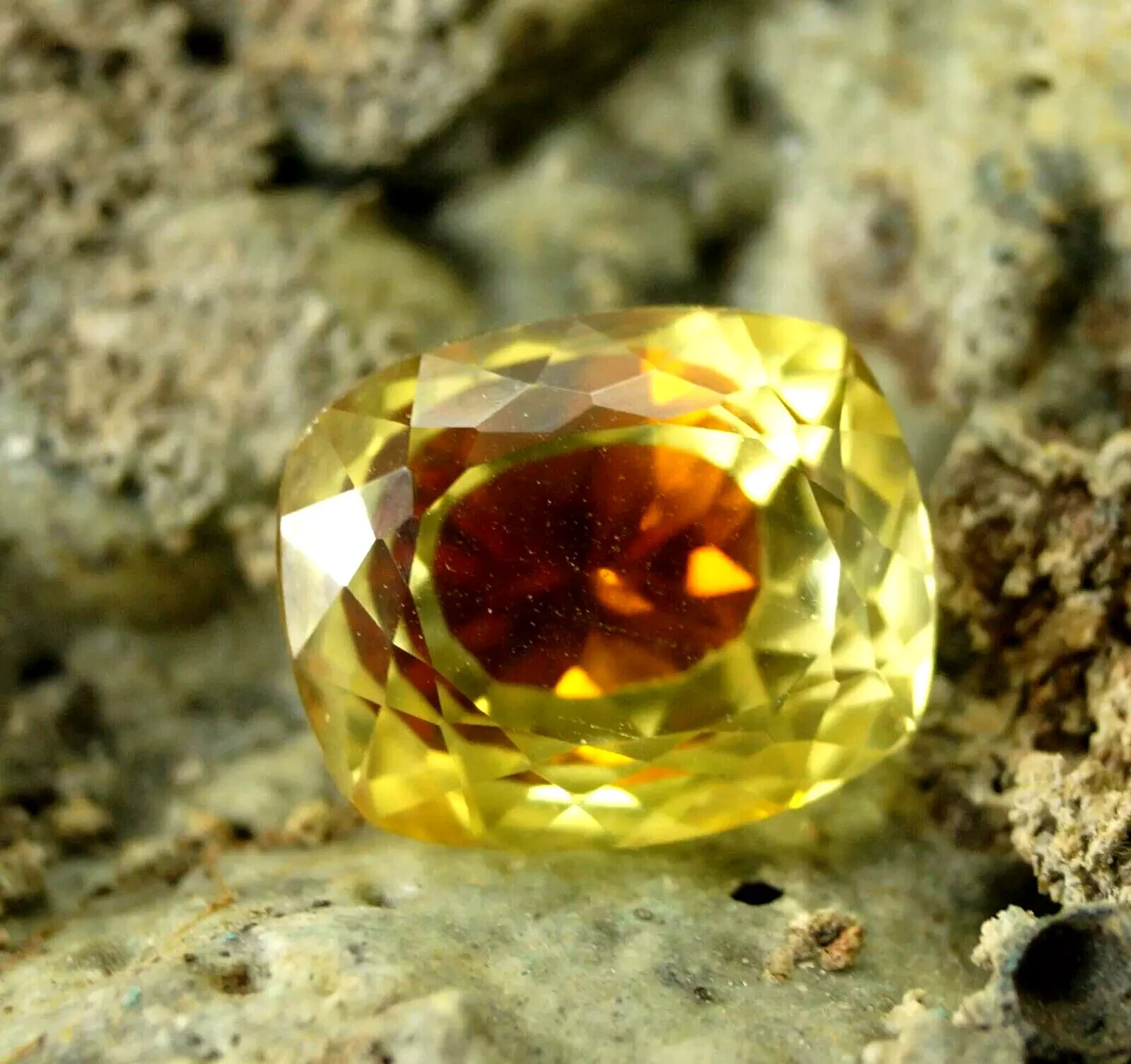Bi-Color Pitambari Sapphire Cushion Natural 16-18 Ct Loose Certified Gemstone