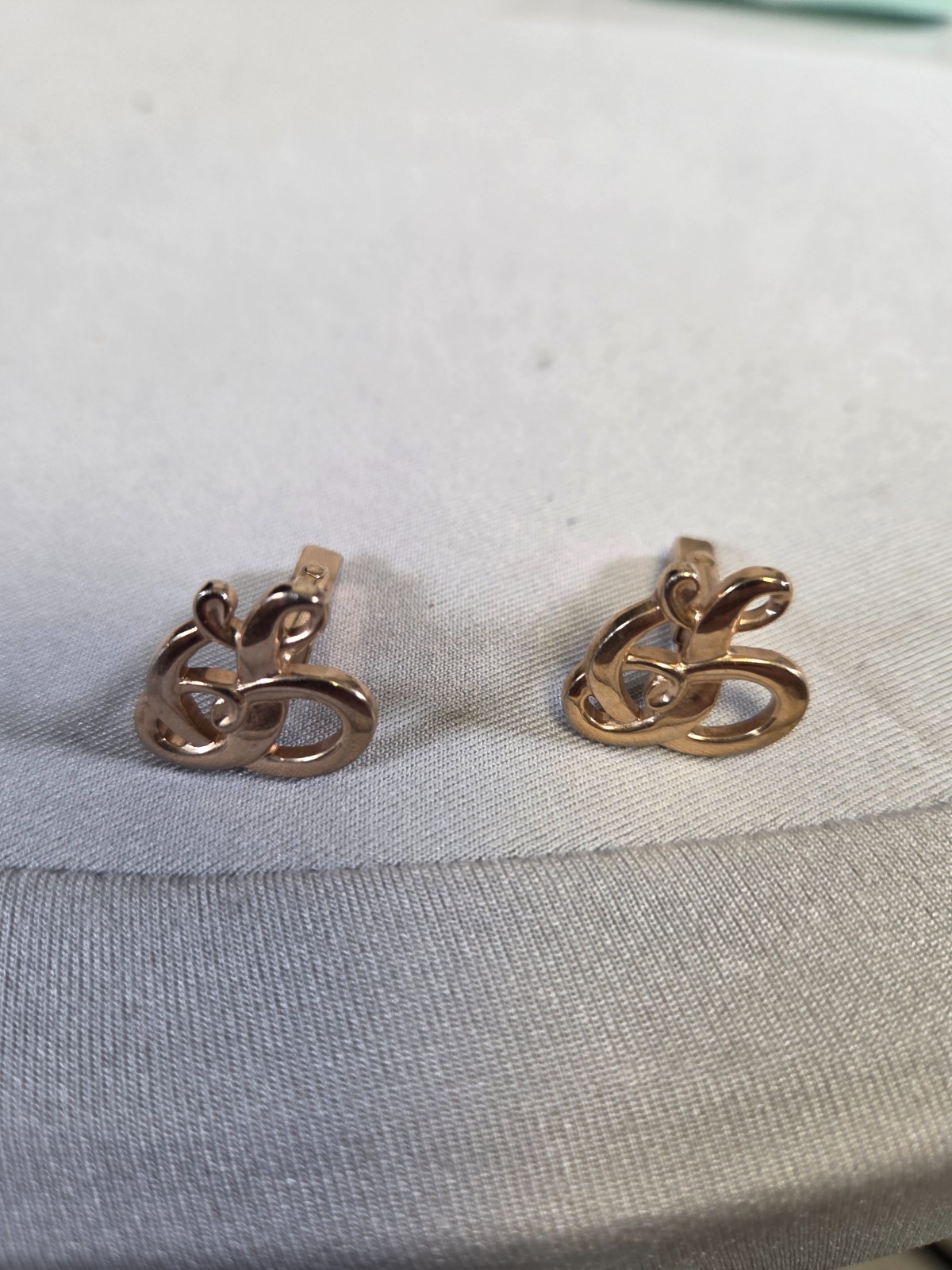 VTG Swank Men’s Cufflinks – 10K gold 8.80 grm total (metal tested – not stamped)