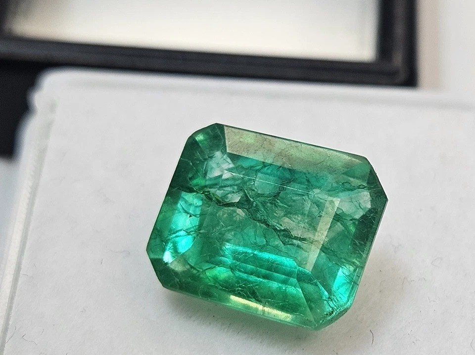 Green Colombian Emerald 4-5 Ct Emerald Cut EGL CERTIFIED Loose Gemstone