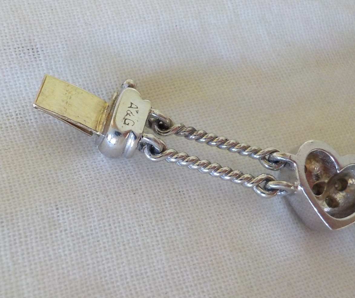 Quality 14K White Gold Heart Bar Diamond Bracelet – 16.6 gms, 6.7 in, 1.08 ctw