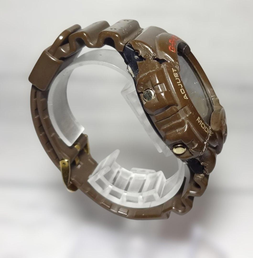 G-SHOCK with thermometer function, brand new battery, operation moderate:
