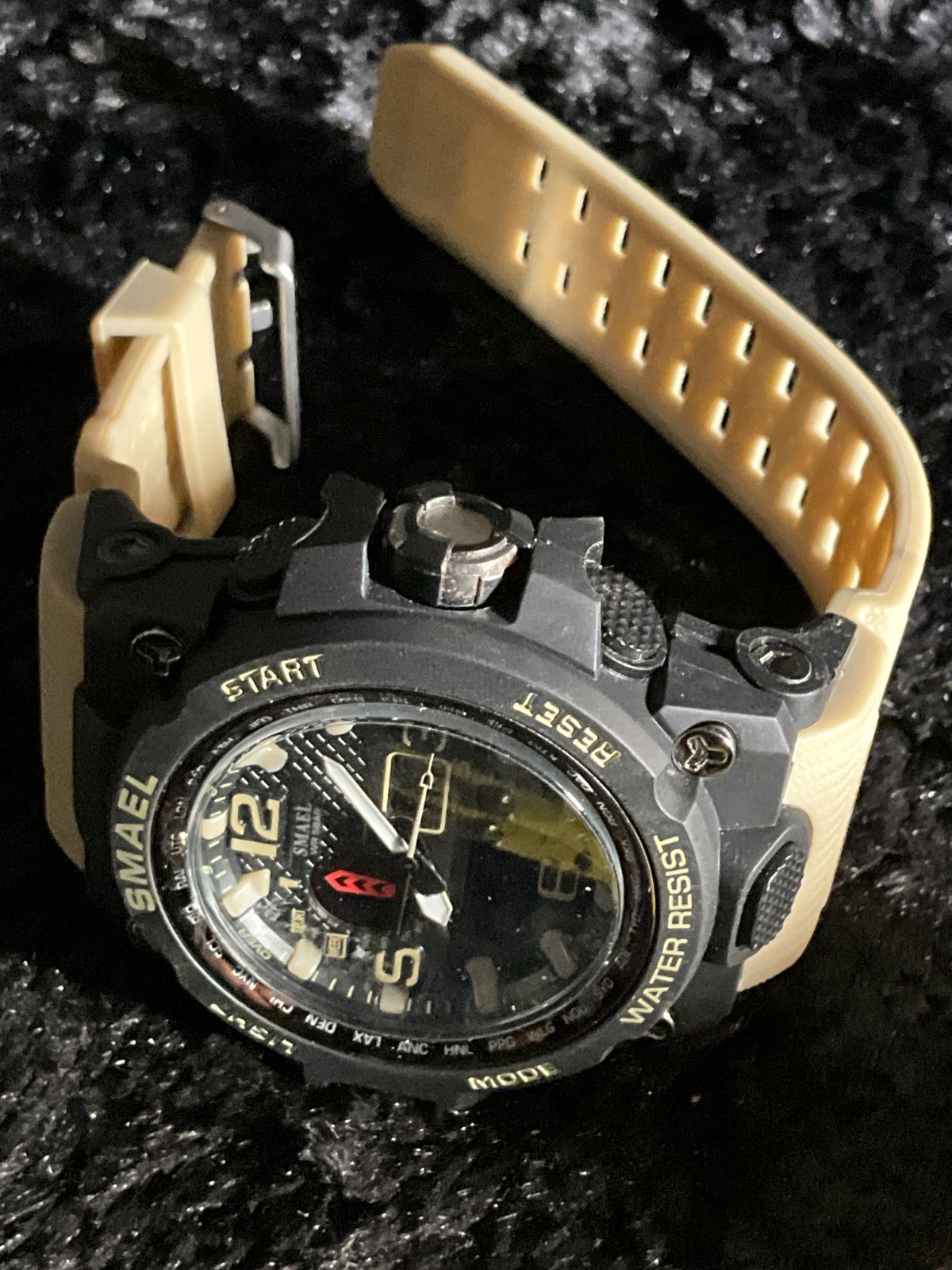 SMAEL Watches for Men 50M Waterproof Quartz Dual Display Wristwatch