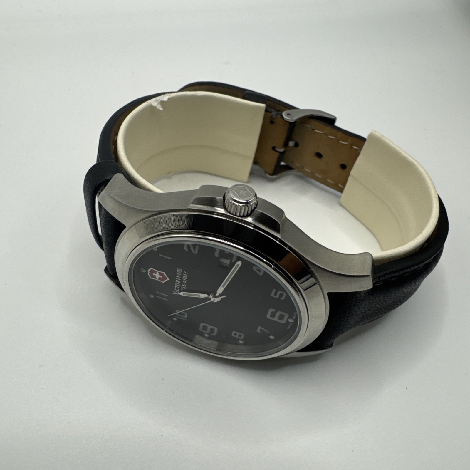 Victorinox Swiss Army Garrison Elegance Leather Strap Watch, Boxed – See Details