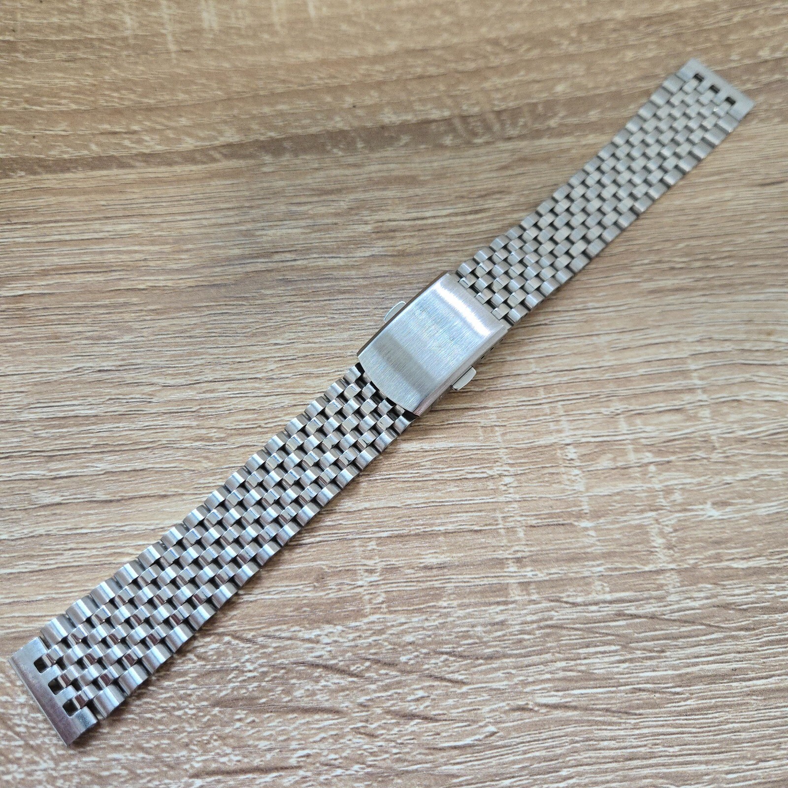 Rare and beautiful stainless steel watch bracelet/watch band 18mm