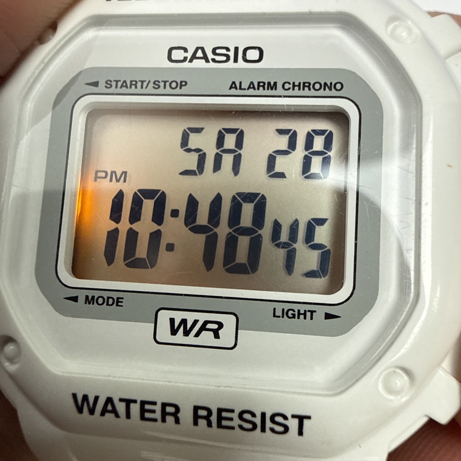 Casio Illuminator Watch Men Digital White Gray 42mm 3224 F-108WHC Alarm Timer