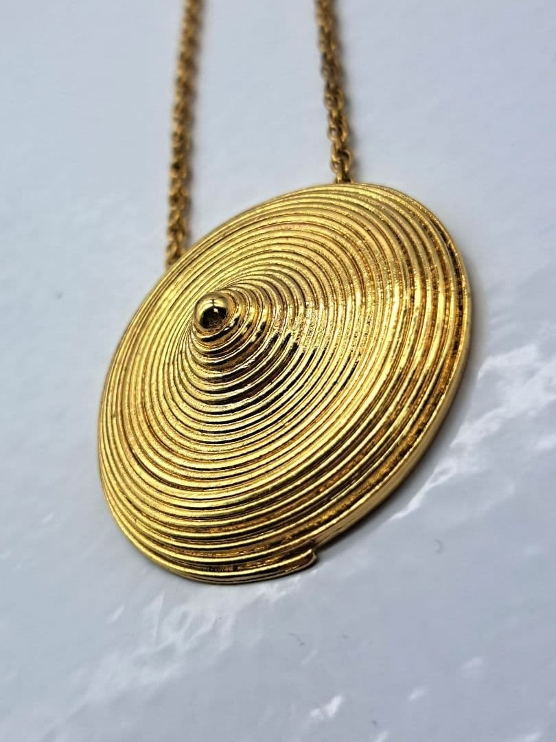 LANVIN PARIS Vintage Gold color Necklace Cone type