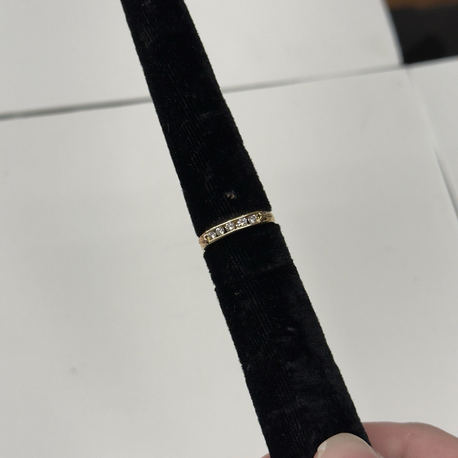 Landstrom’s Black Hills Gold 5 Natural Diamond Wedding Band .25CTW 10K Sz 7