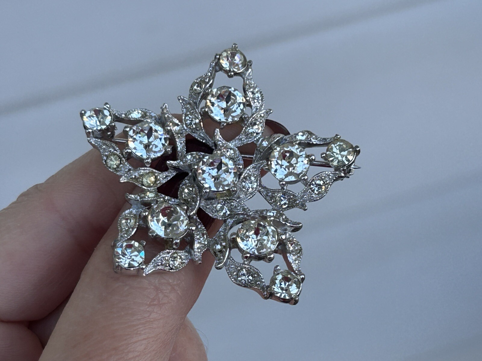 SPARKLING 1940s Vintage Signed Henry Bogoff Chicago White Rhinestone Star Brooch