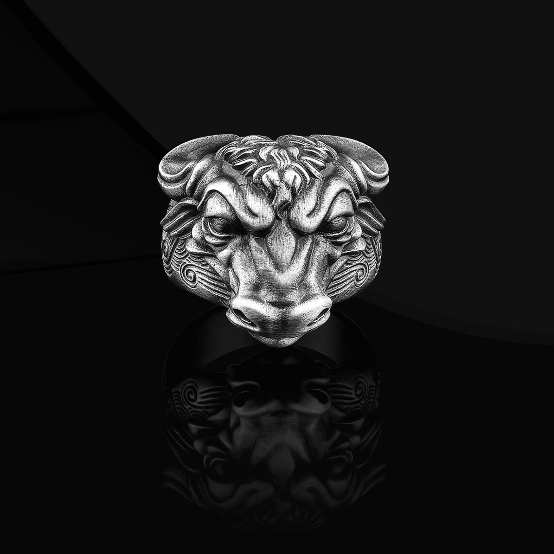 Taurus Bull Zodiac Signet Ring 925 Sterling Silver Oxidized Ring Duty Free