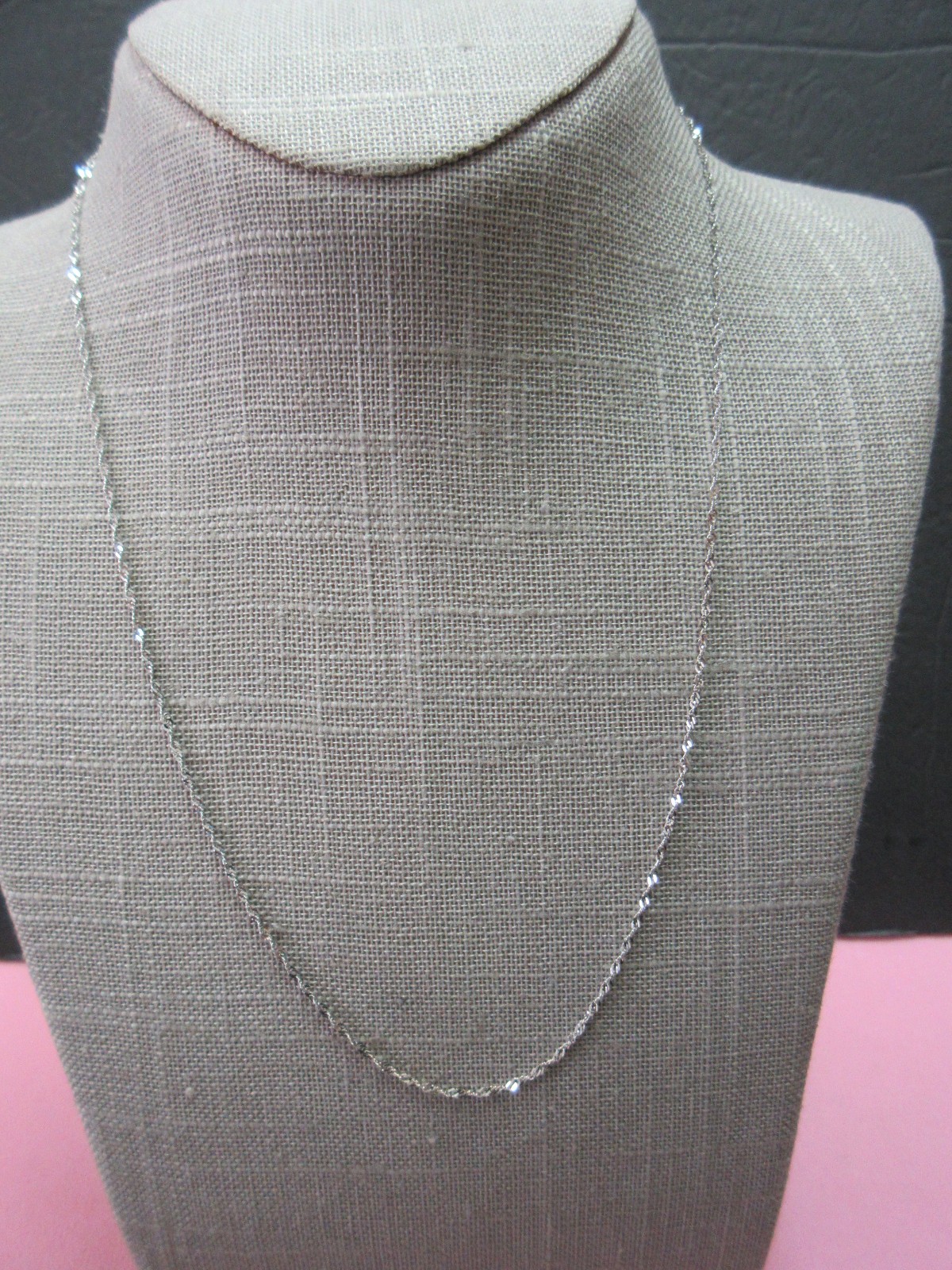 20″ Italy 14K Solid White Gold Singapore Chain Necklace 1.72 G w/ Spring Clasp