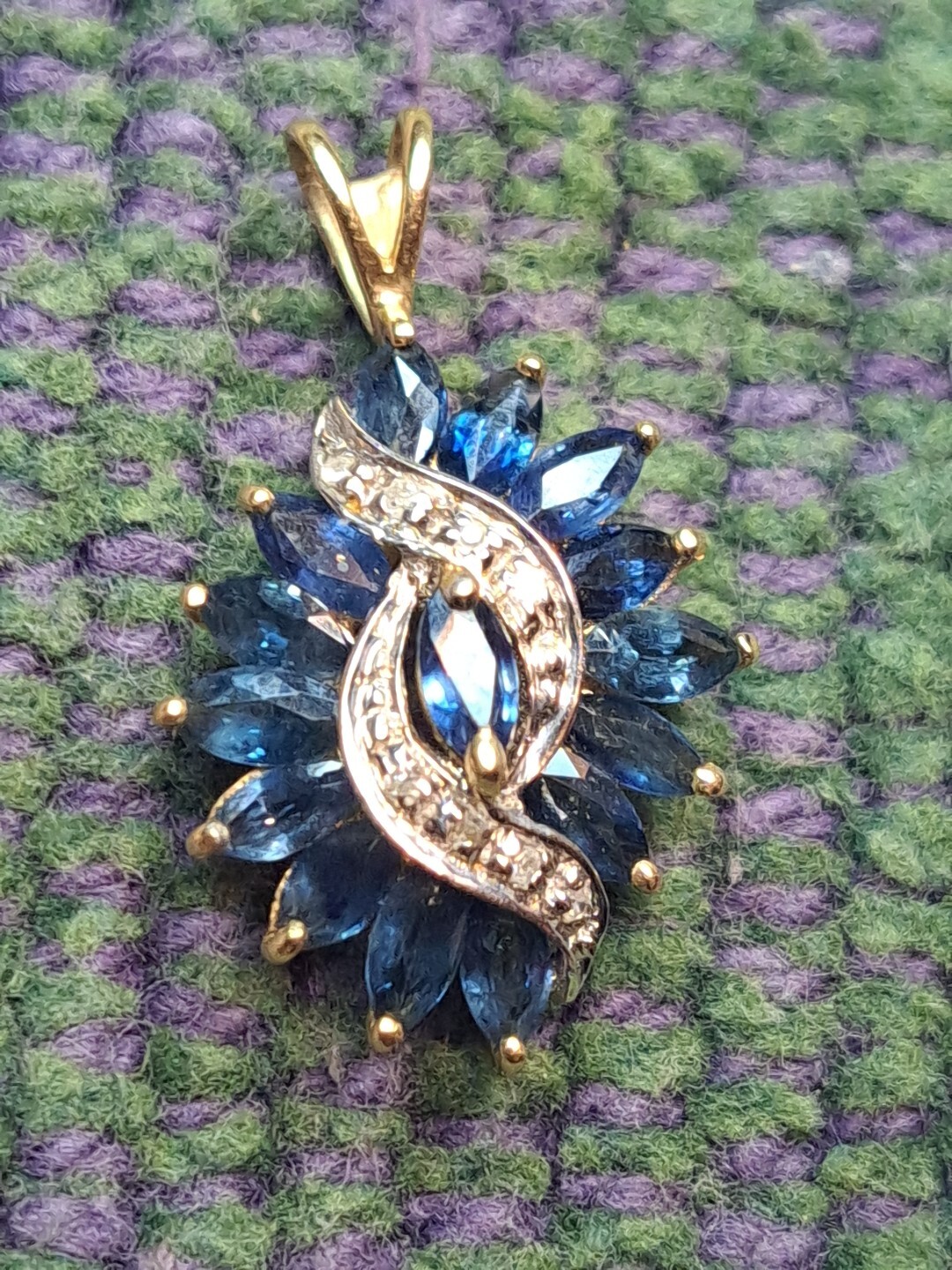 Solid 14k Yellow Gold Designer Pendant Amethyst-Diamond 25MM X 15MM 3 Grams 12-2