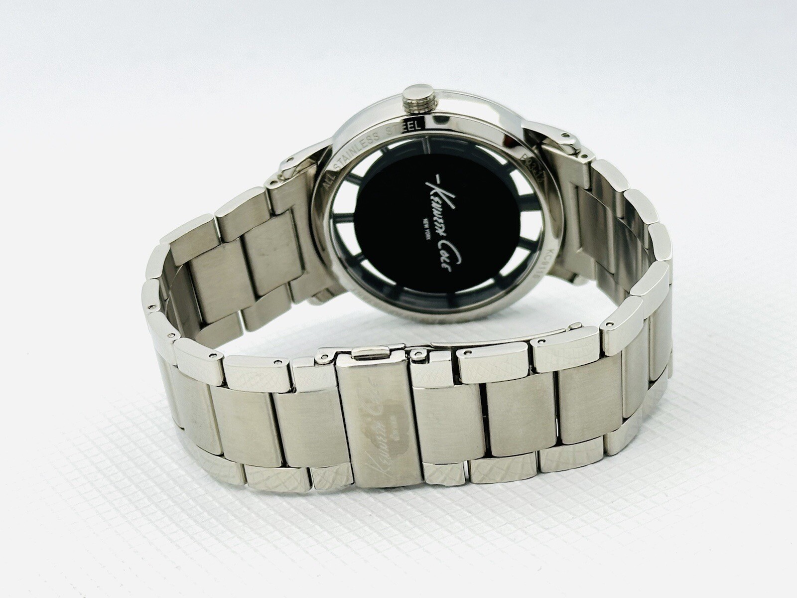 Kenneth Cole KC9115 Men’s See-through transparent Black Dial Bracelet Watch
