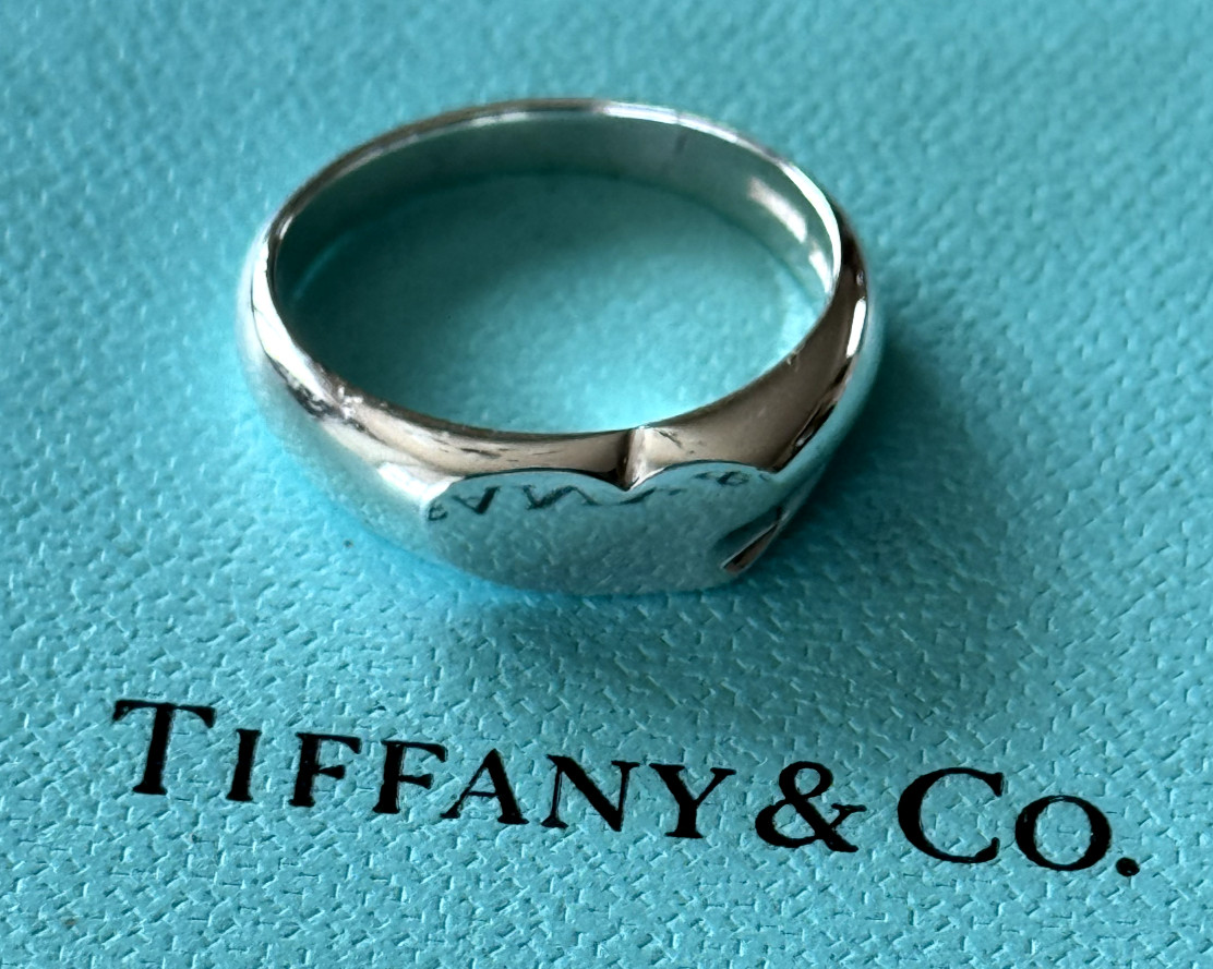 Tiffany & Co. Ring Elsa Peretti Heart Signet Sterling Silver 925 Size 8 1/2 US