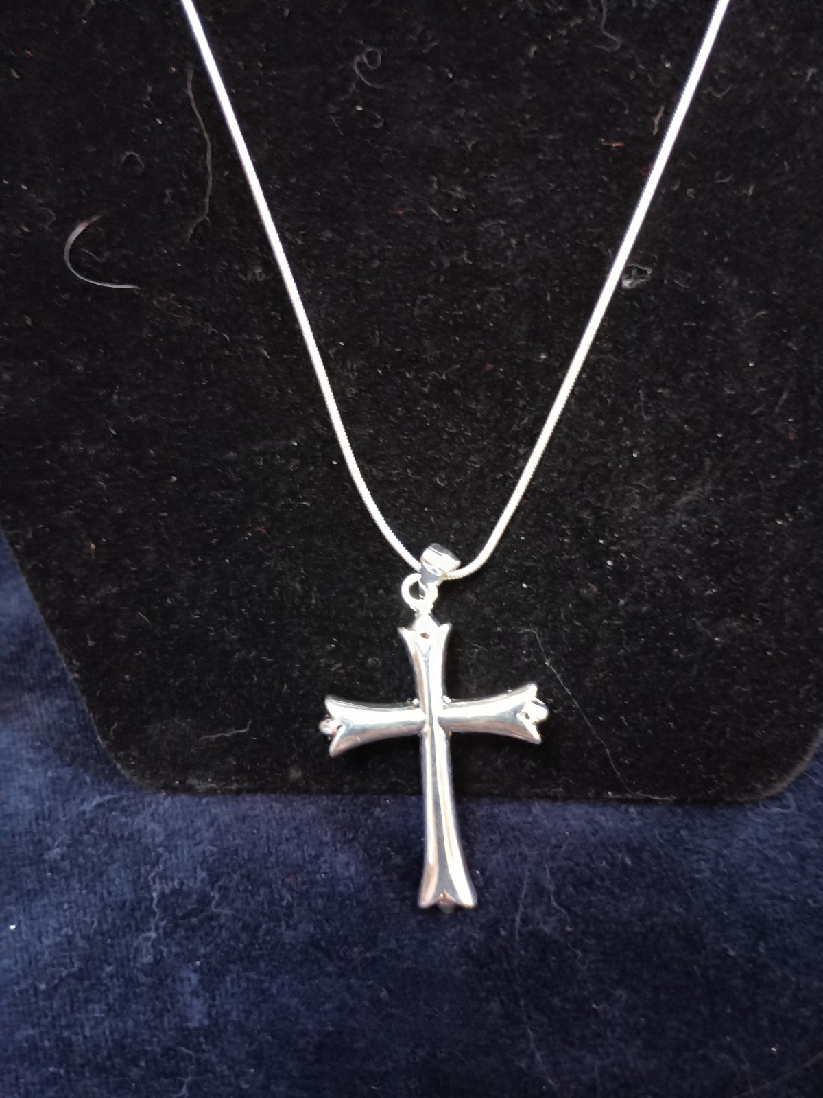 Vtg 925 Sterling Silver Gothic Cross Pendant Snake Chain Necklace Lobster Clasp