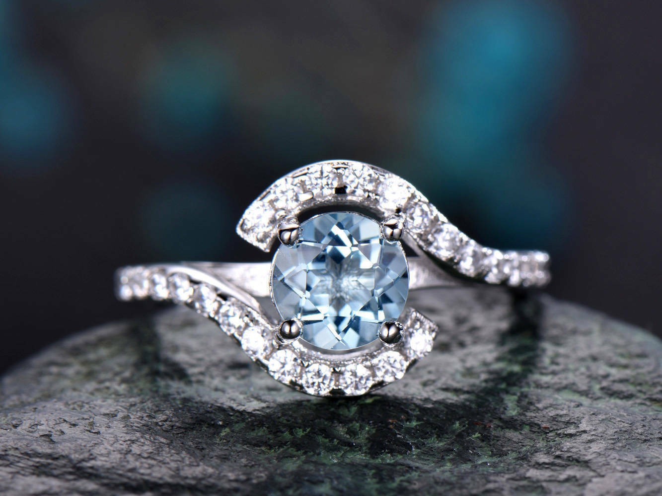 2Ct Round Cut Simulated Aquamarine Women’s Lovely Ring In 14K White Gold Plated