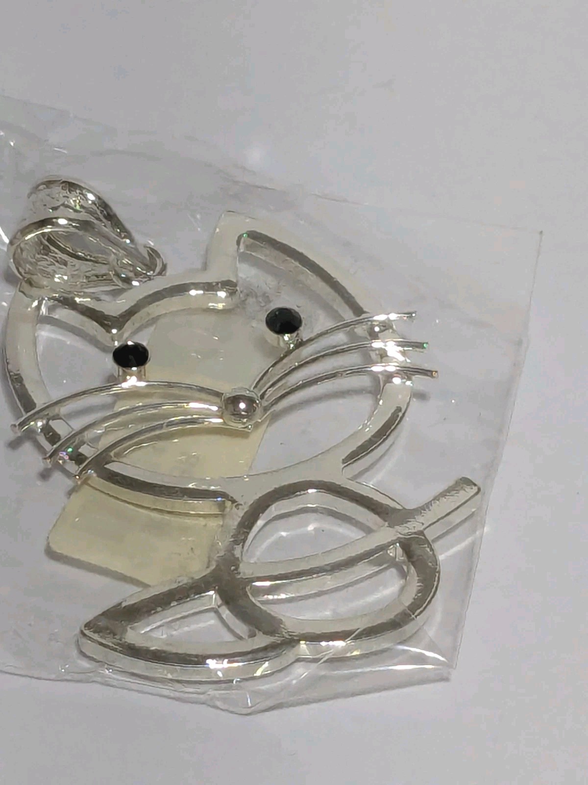NWT Best Silver Tone Outline Cat Pendant With Black Faceted Acrylic Eyes. 2.25″
