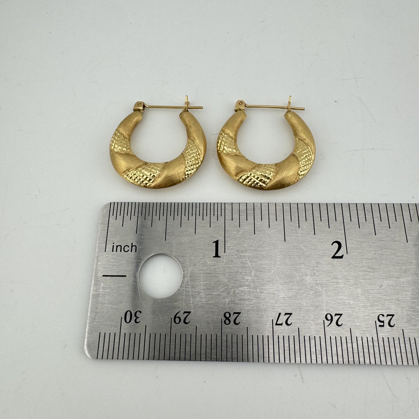Vintage 14K Yellow Gold Textured Hoop Earrings 22.5mm