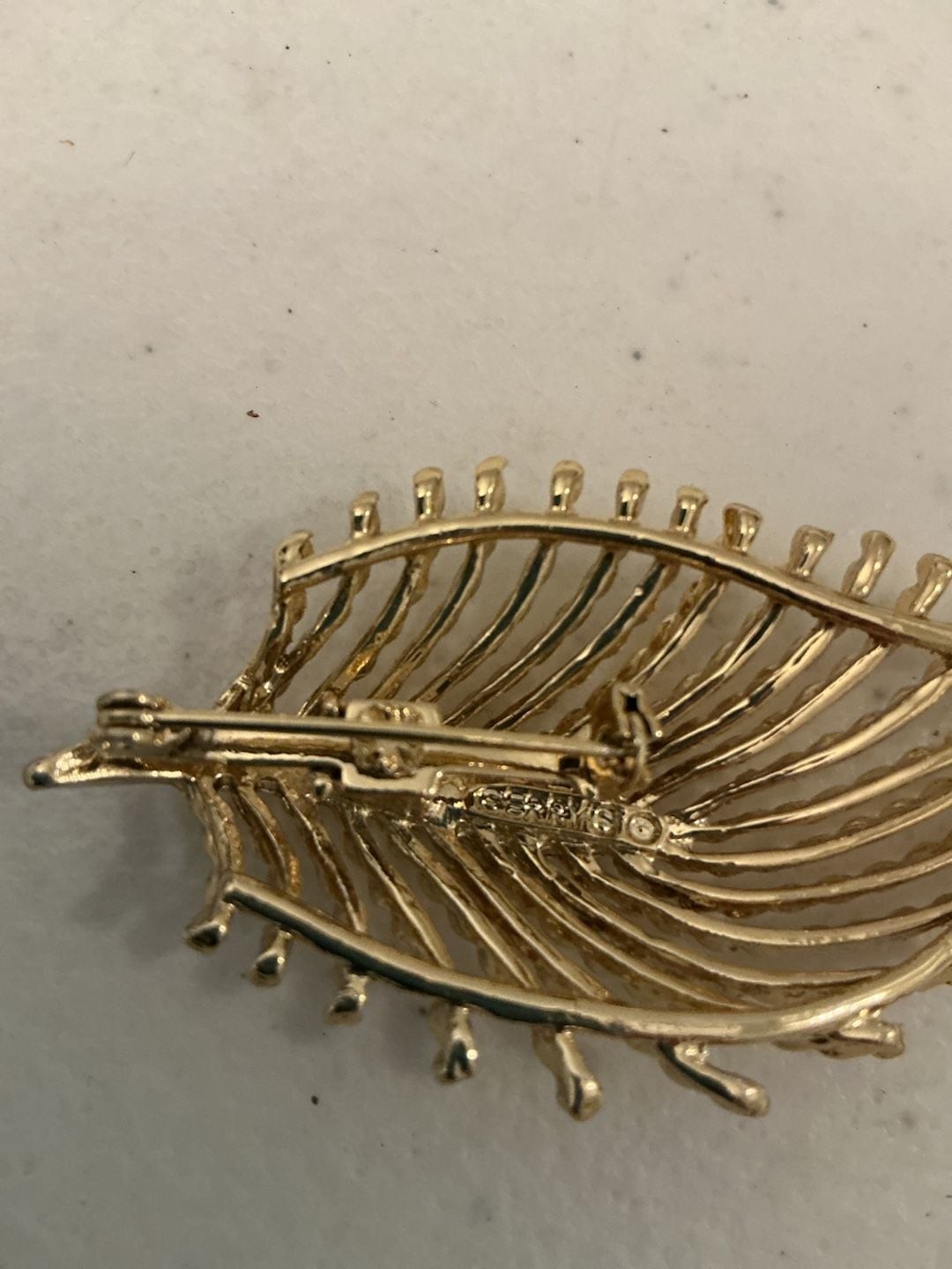 Vintage Gerry’s Gold Tone Textured Leaf Feather Brooch