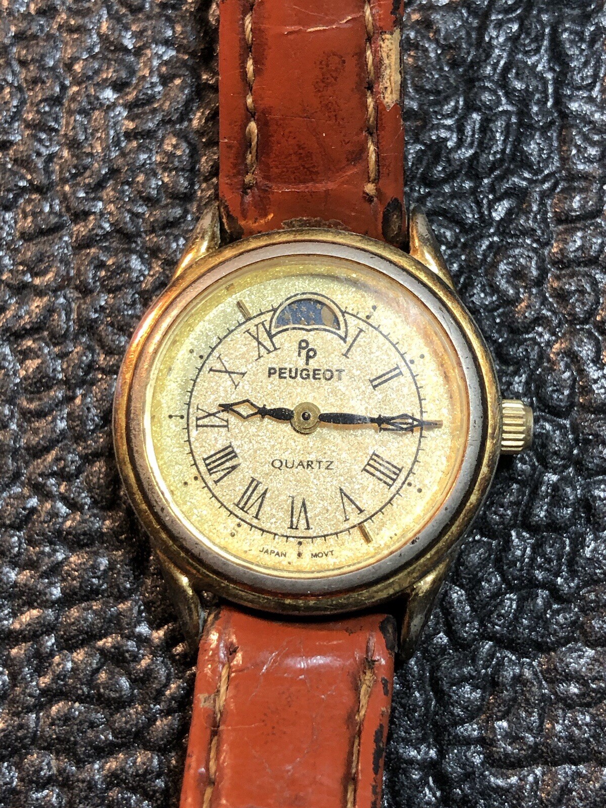 Vintage PEUGEOT Women’s Sun/Moon Phase Watch Gold Tone 24mm For PARTS/REPAIR