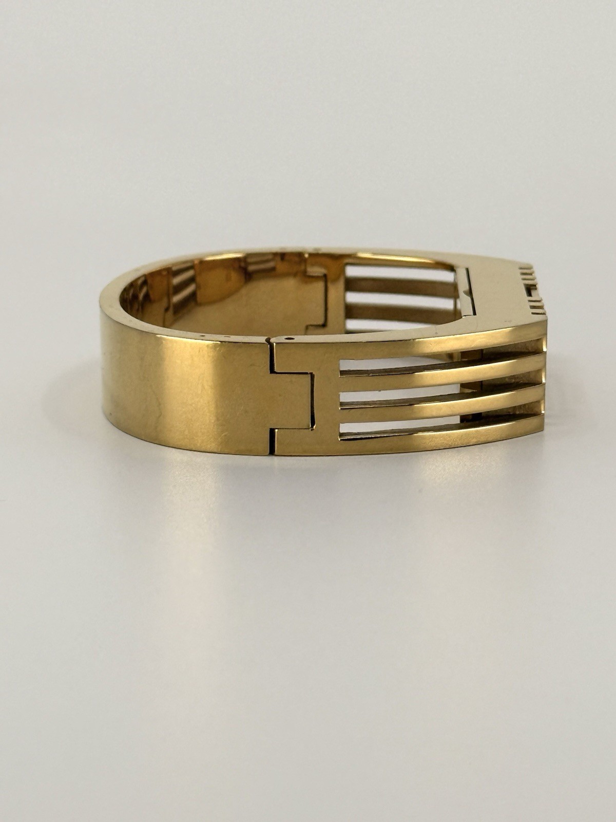 Tory Burch for Fitbit Metal GOLD Hinged Bracelet Dust Bag