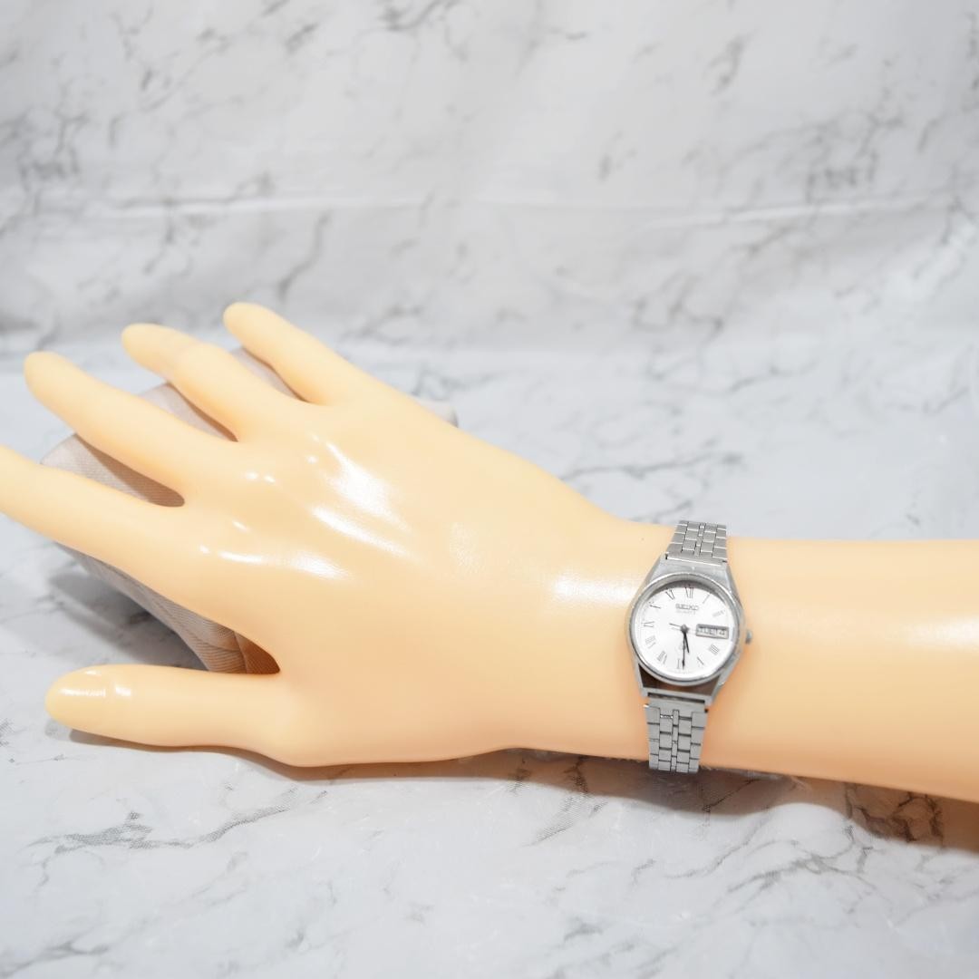 Working condition, 1980 SEIKO ladies’ vintage watch, new battery.