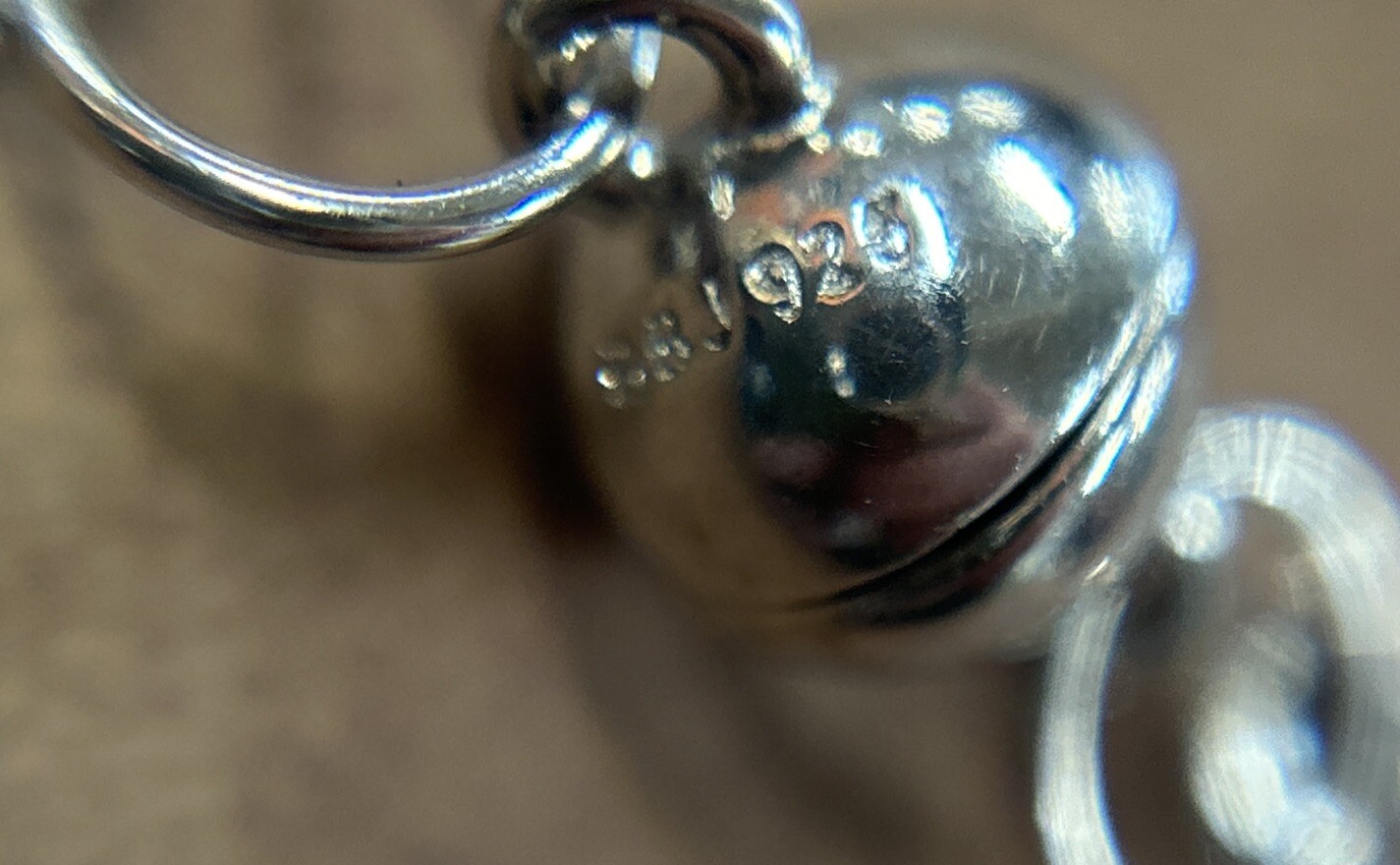 FZN 925 Sterling Silver Necklace Cylinder Of CZ Diamonds And Magnetic Clasp
