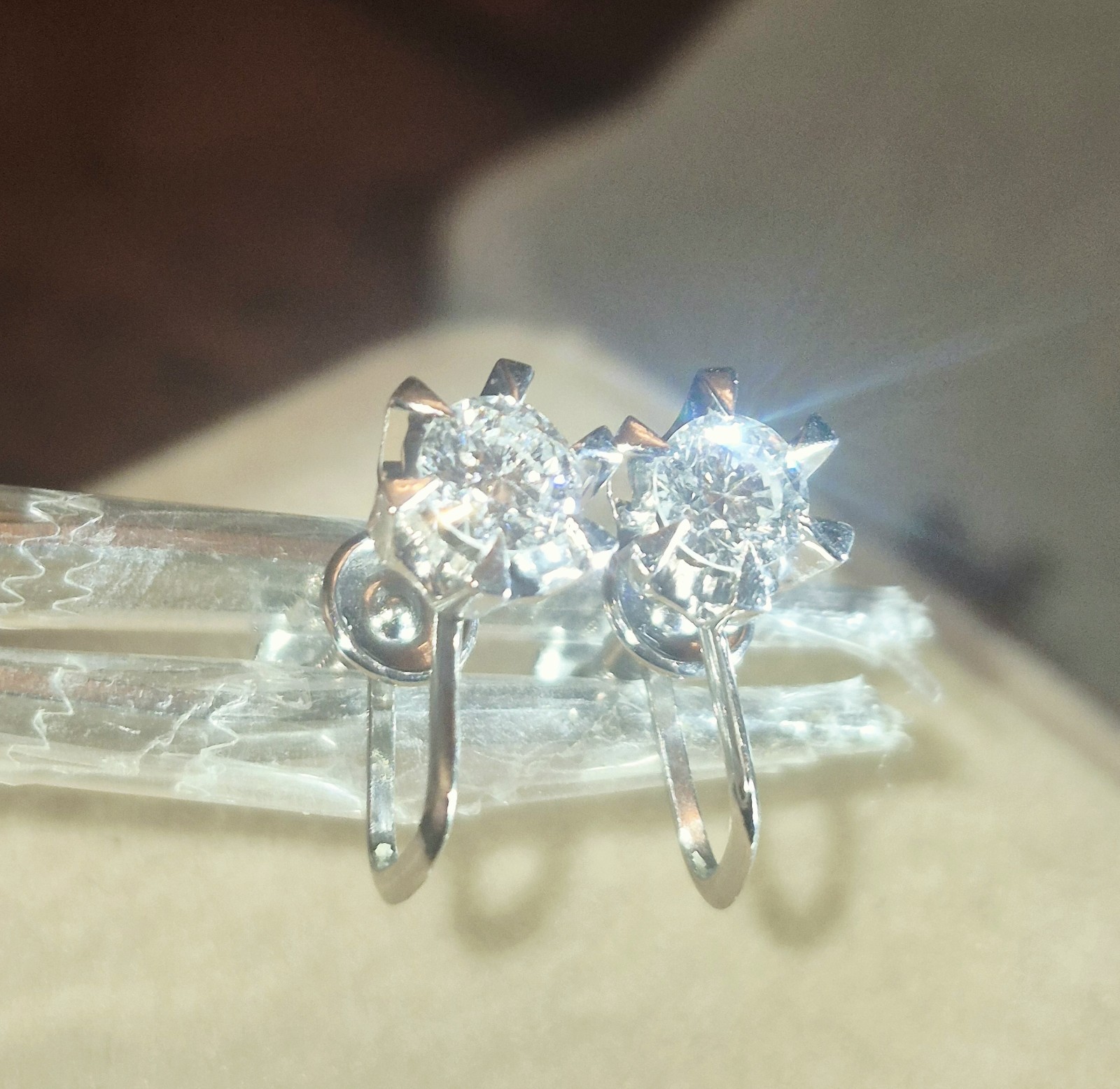 SUPER SPARKLY PLATINUM .68ct NATURAL EARTH MINED COLORLESS DIAMOND STUD EARRINGS