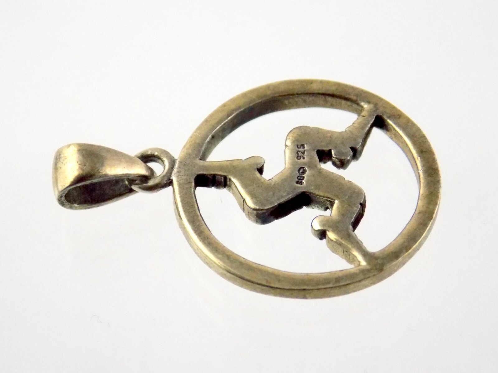 SG Sterling Silver Triple Leg Running Pendant Symbol 3.2 Grams 925