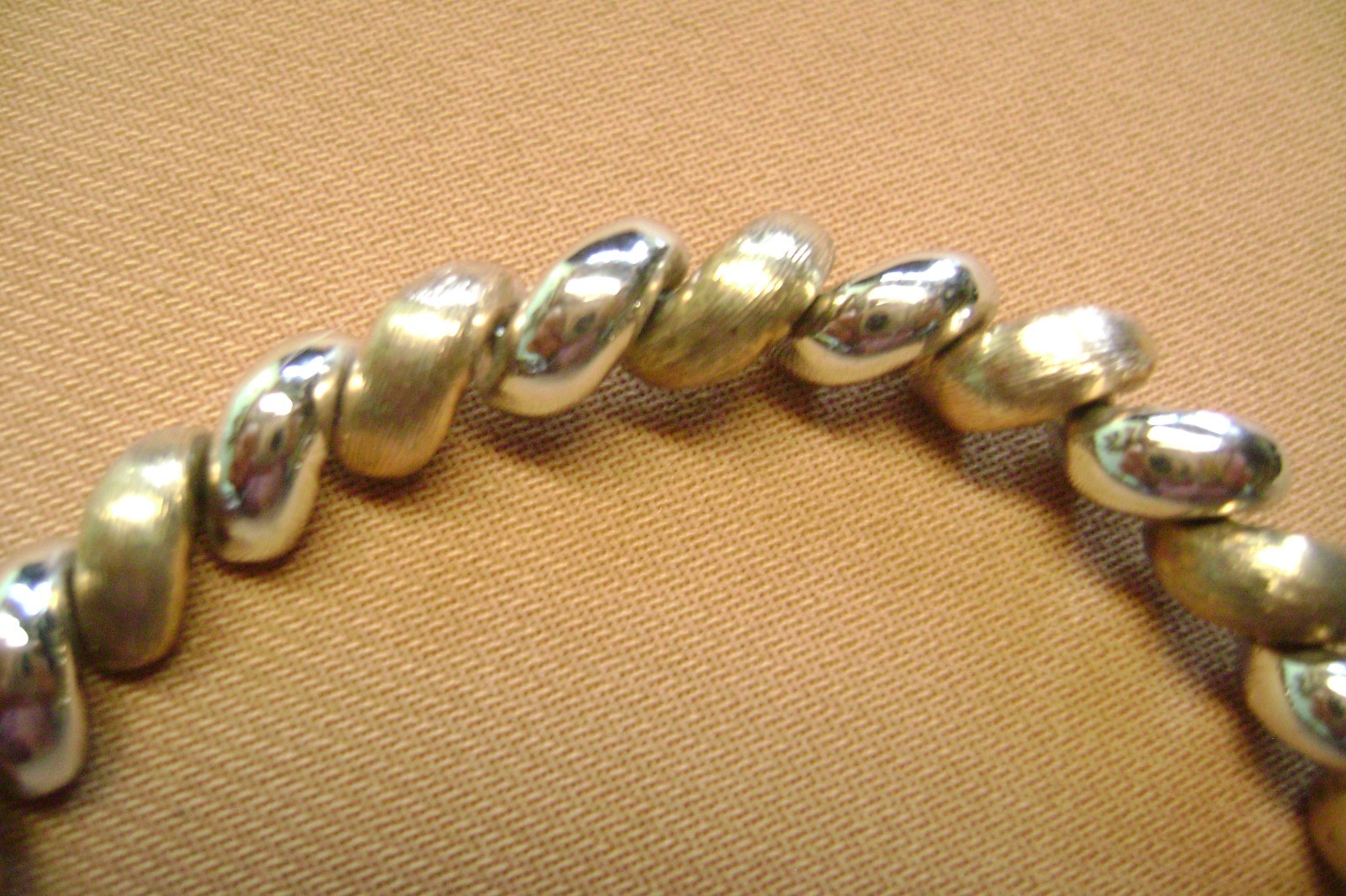 VINTAGE TWO TONE ITALIAN .925 GOLD OVER STERLING SILVER 13 GRAMS BRACELET