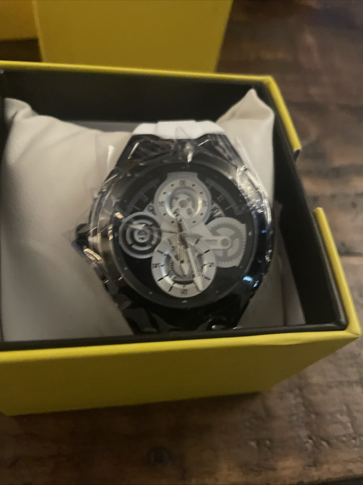 Activa Drift X Invicta Unisex Watch. ACW9349-002