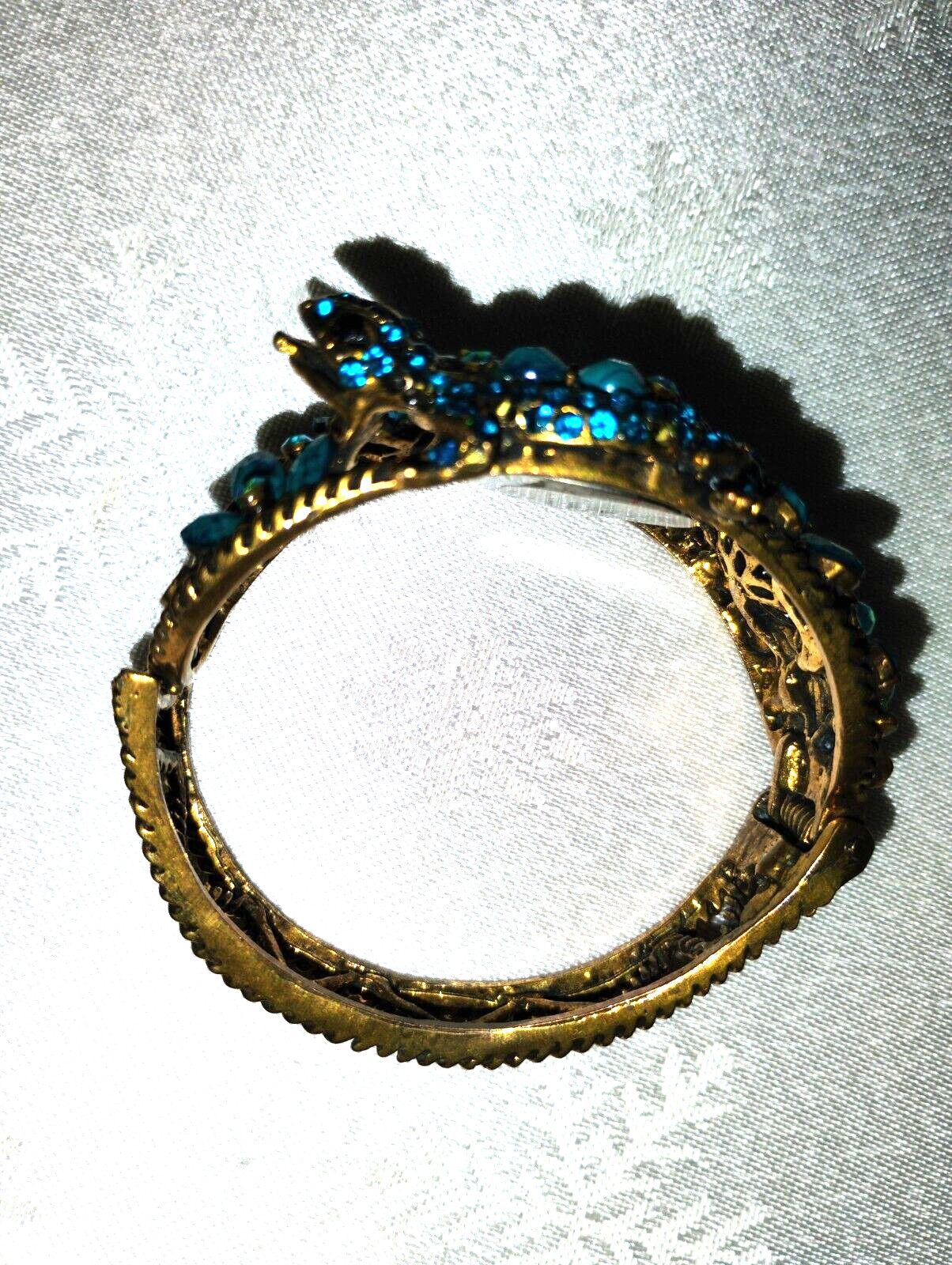 NWOT Jessica Carlyle Bejeweled Lizard Bracelet Watch