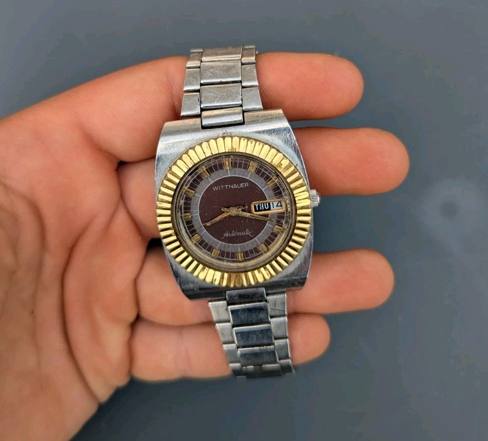 Vintage Longines Wittnauer Automatic Stainless Steel Day Date Mens Watch (Runs)