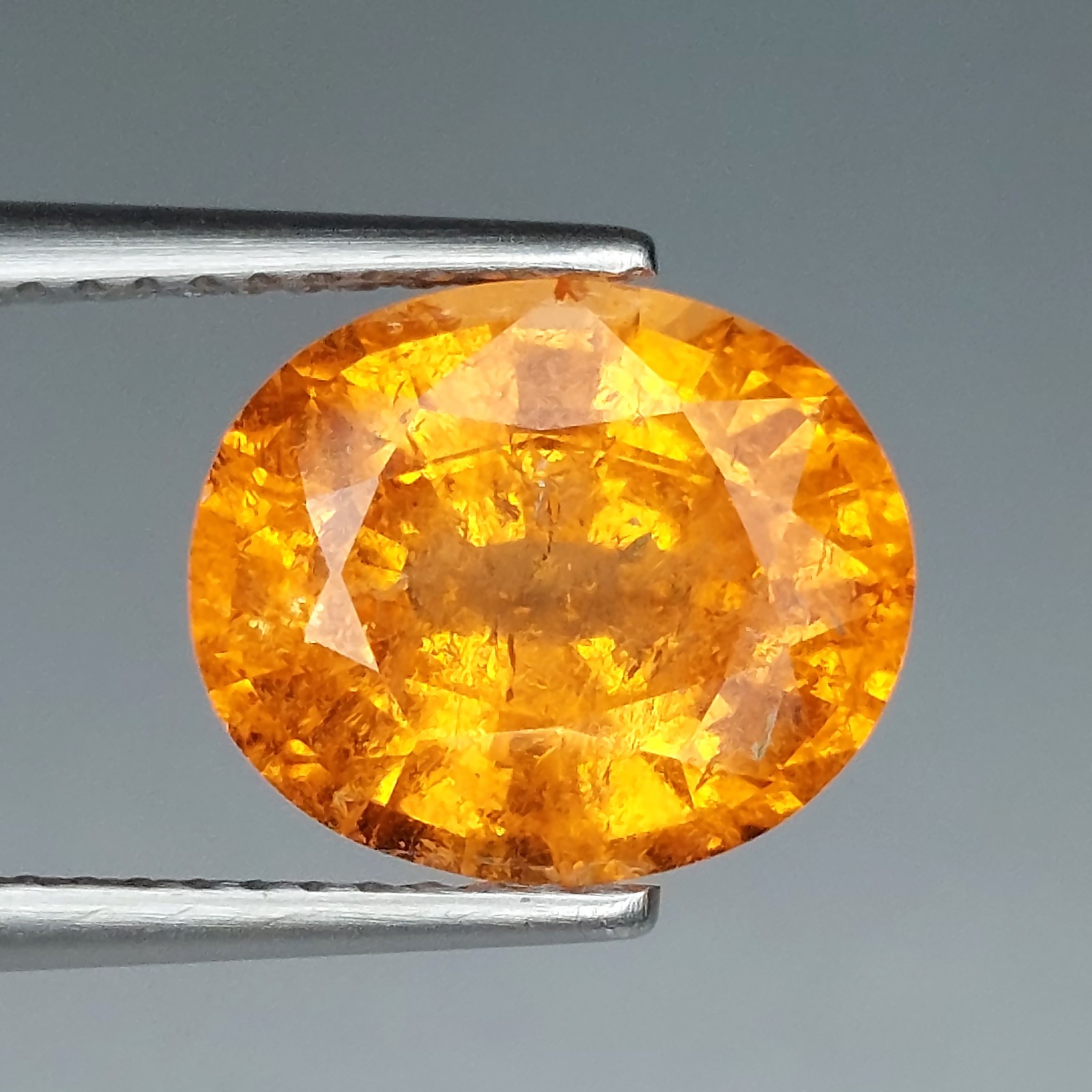 4.64Cts GORGEOUS OVAL SHAPE NATURAL SPESSARTINE GARNET LOOSE GEMSTONE