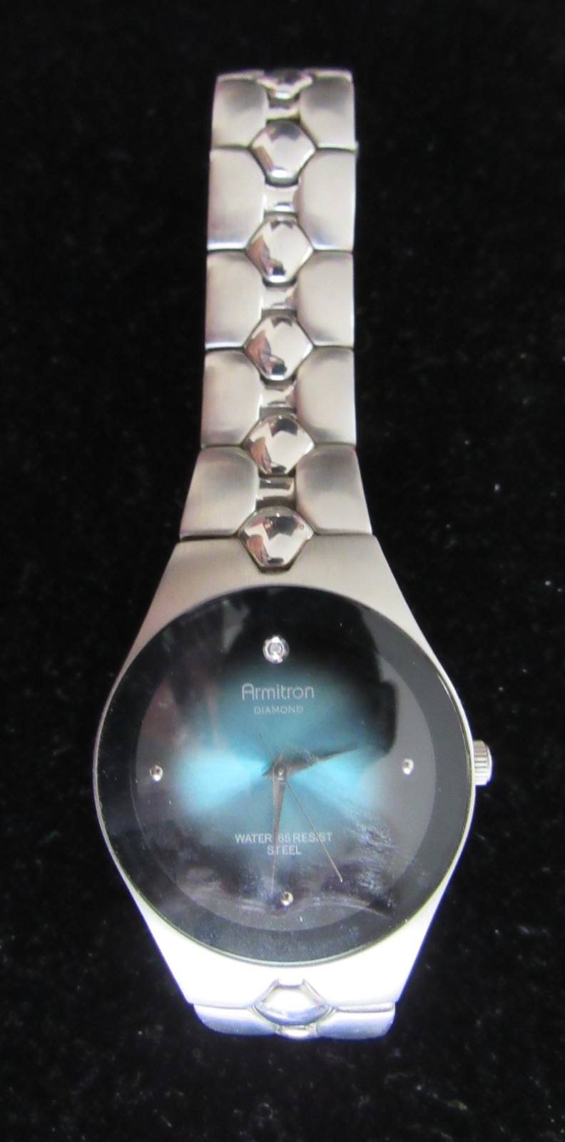 Armitron Diamond Water-Resistant Stainless-Steel Wristwatch Gradient Blue Vtg