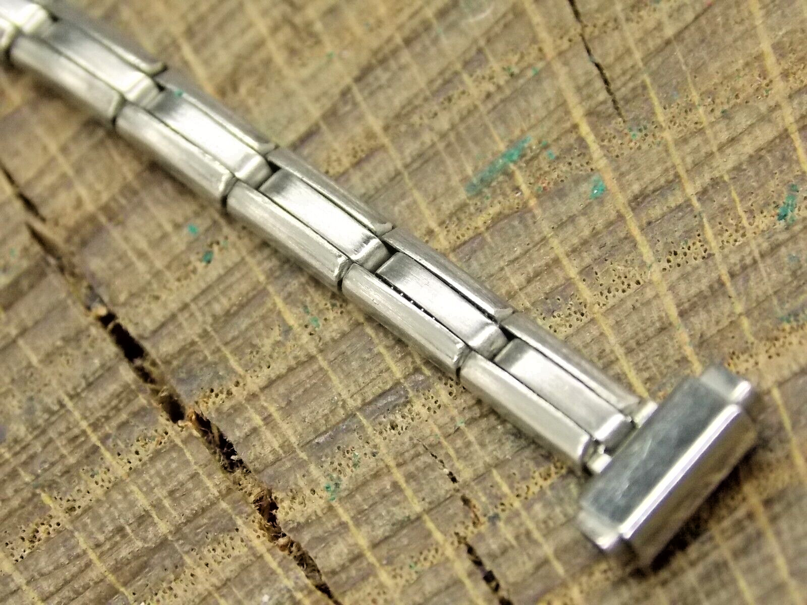 Brite NOS Unused Vintage Watch Band Expansion Stainless Steel 8mm-9mm Ladies