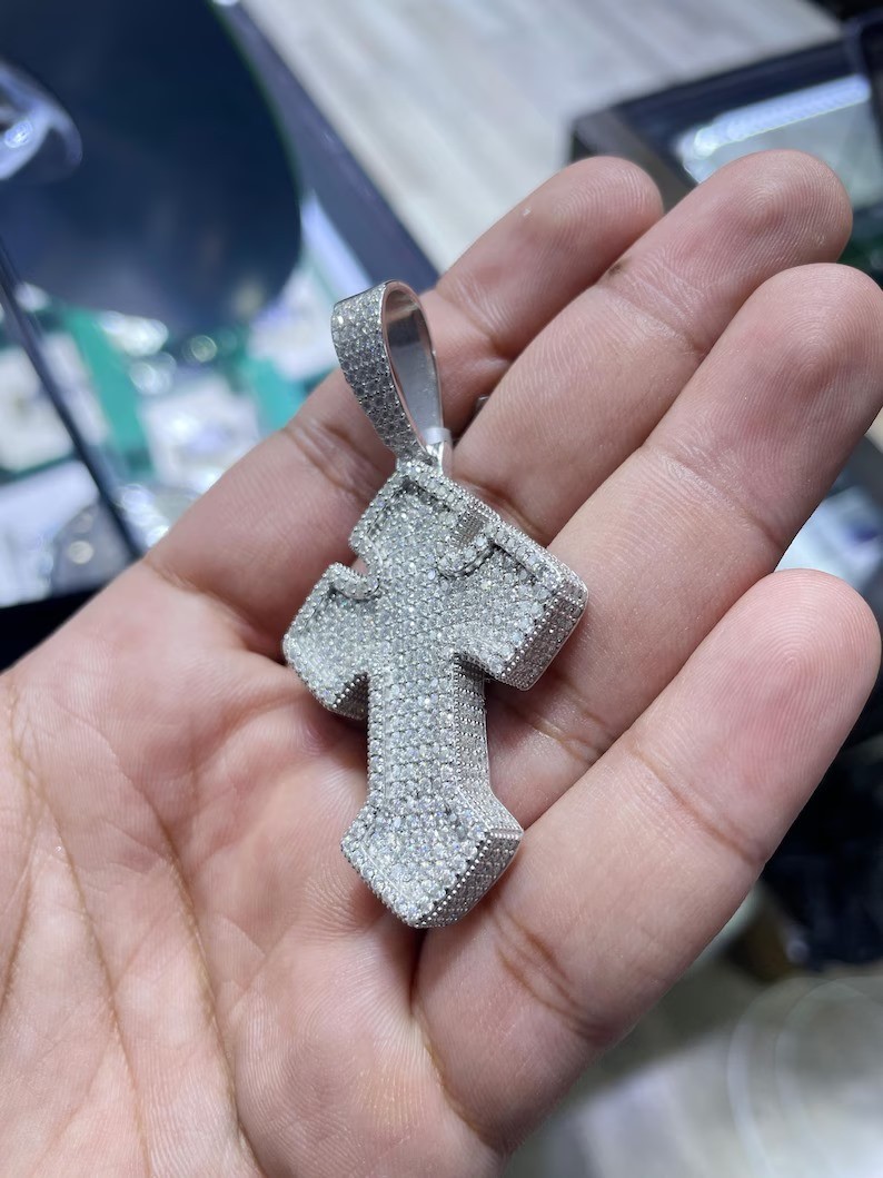 6.71ct Moissanite Iced Out Hip Hop Cross Pendant 925 Silver Custom Jesus Necklac