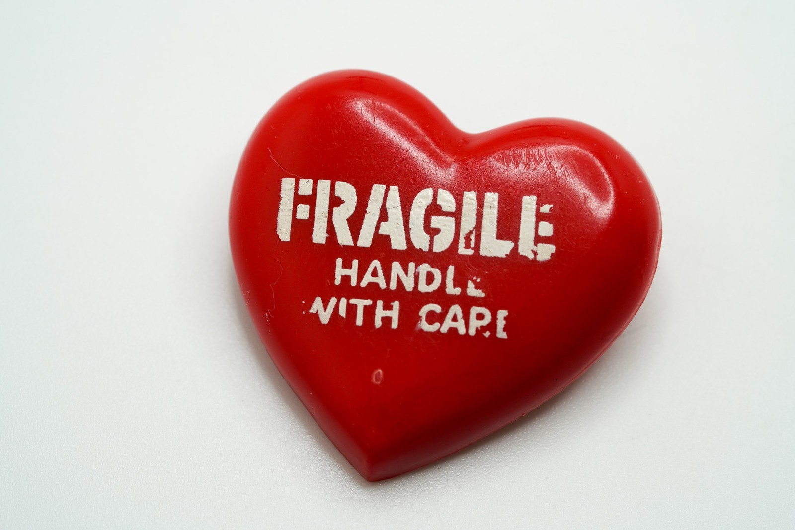 Vintage Hallmark Heart “Fragile Handle With Care” Pin 3.6cm JB38