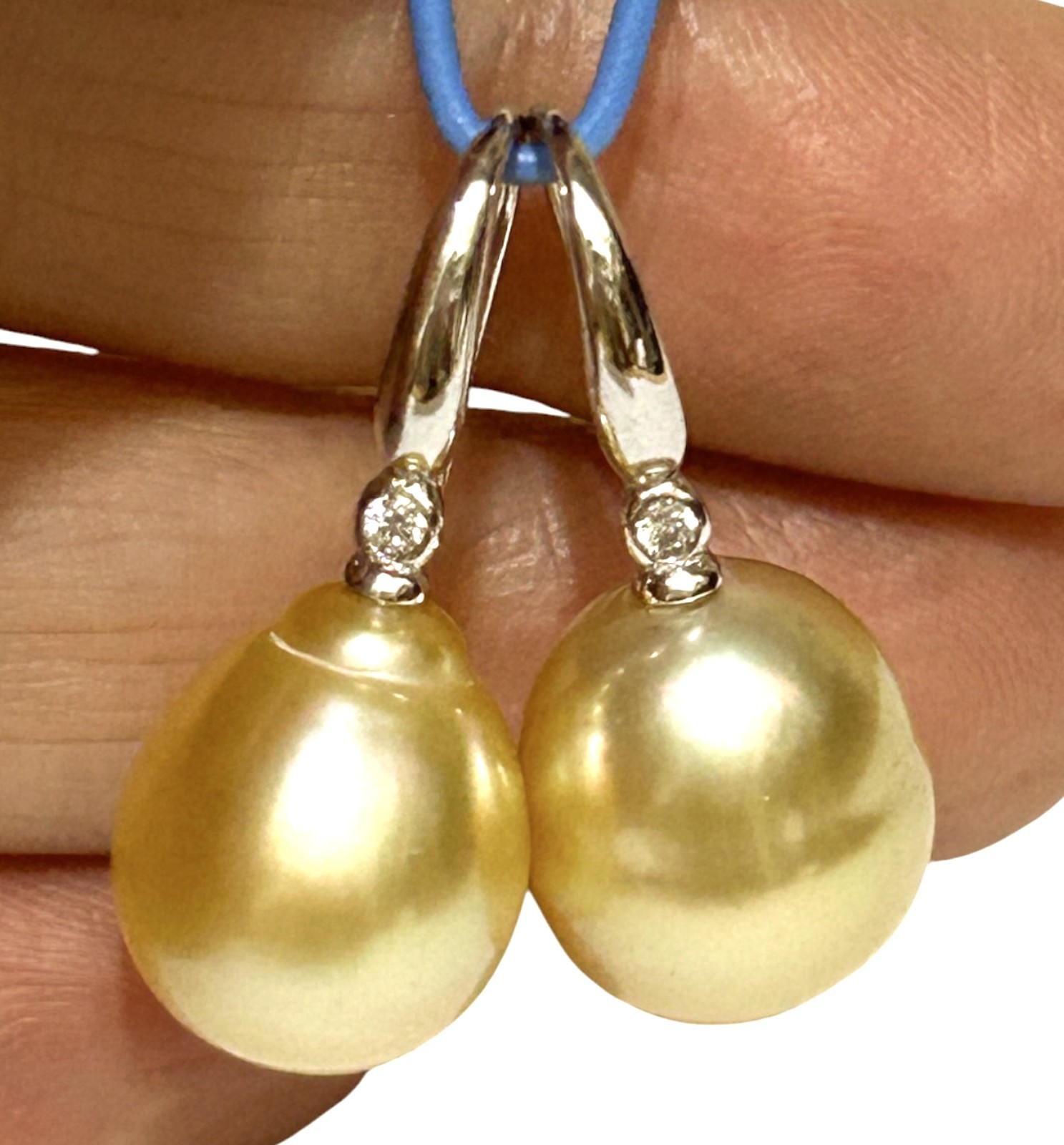 Oval Drop 11.6 x 12.9mm Philippines South Sea Pearl Natural Gold Dangle Earrings