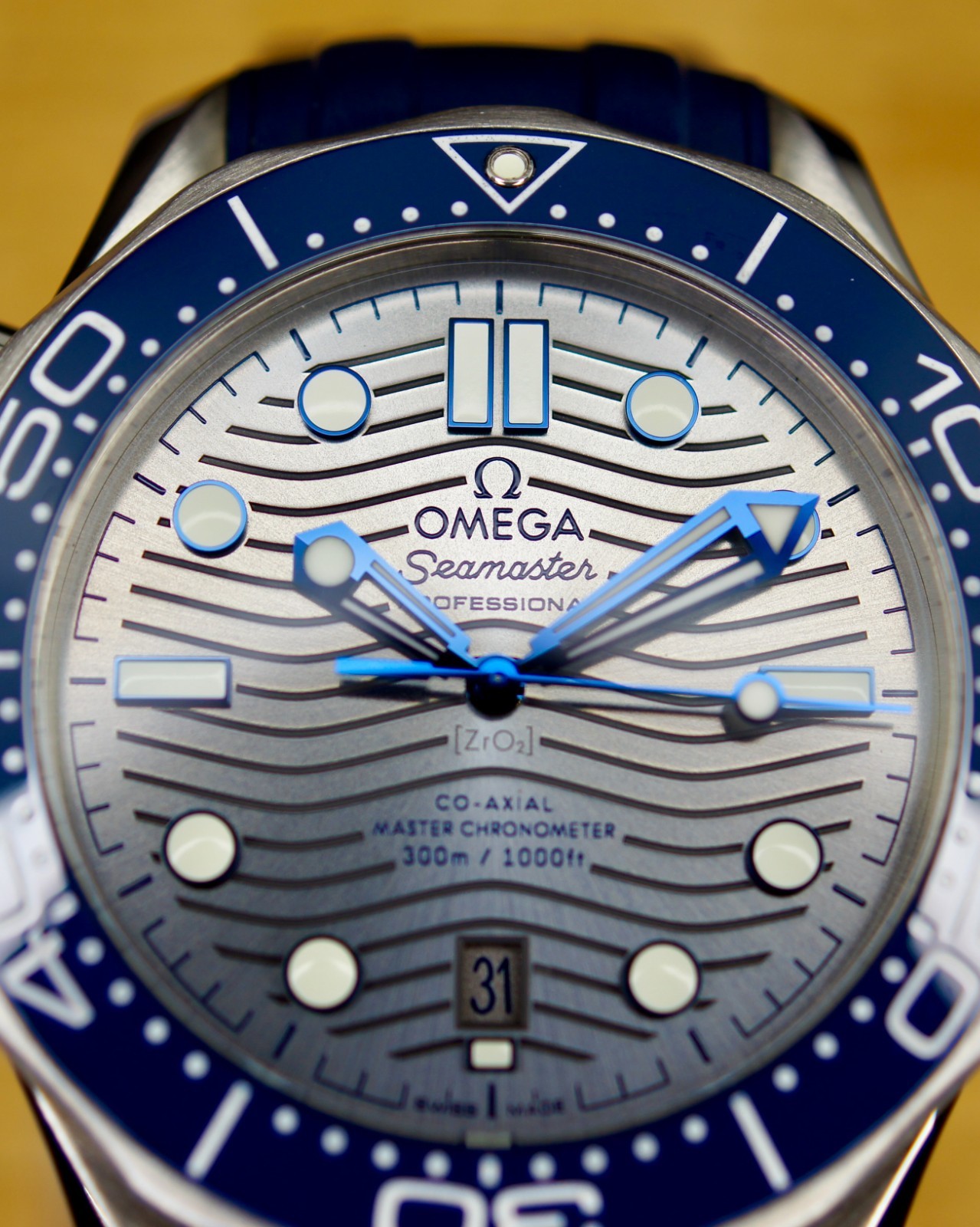 2021 OMG Seamaster Diver 300M “Gray Ghost” 210.32.42.20.06.001 Full Set