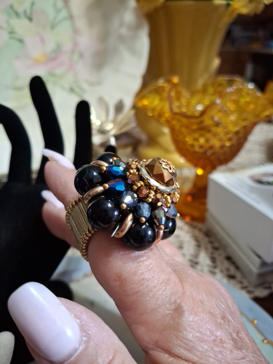 Large Domed Statement Stretch Cocktail Ring Blk Gold Purple Blue Rhinestones