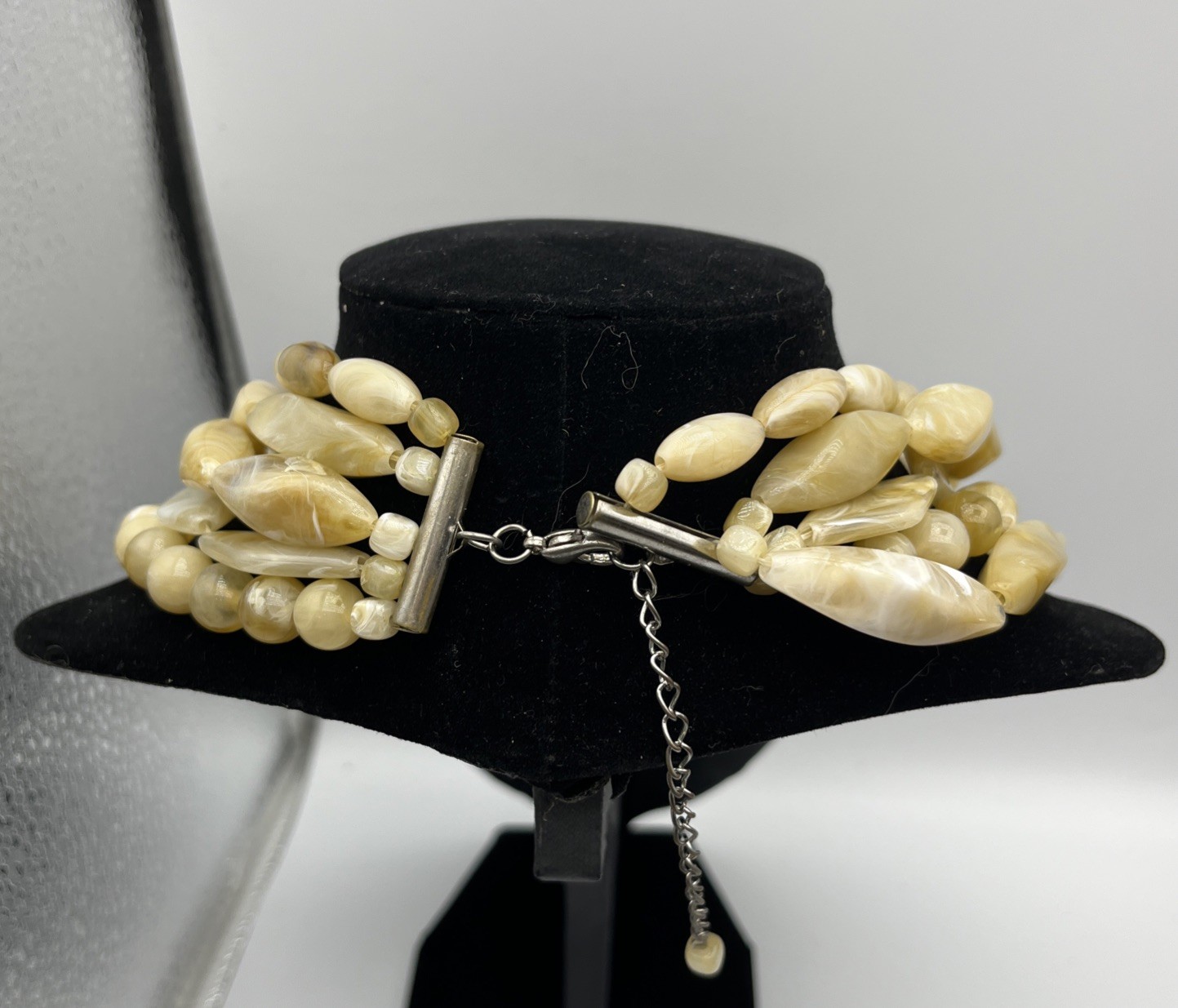 Multi-strand Chunky Acrylic Lucite Retro Bohemian Beige Statement Bead Necklace